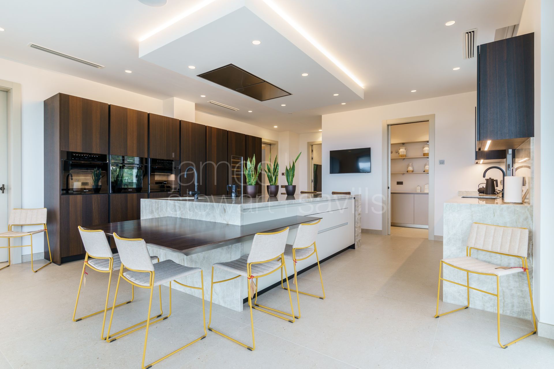 Contemporary villa with sea views in La Zagaleta