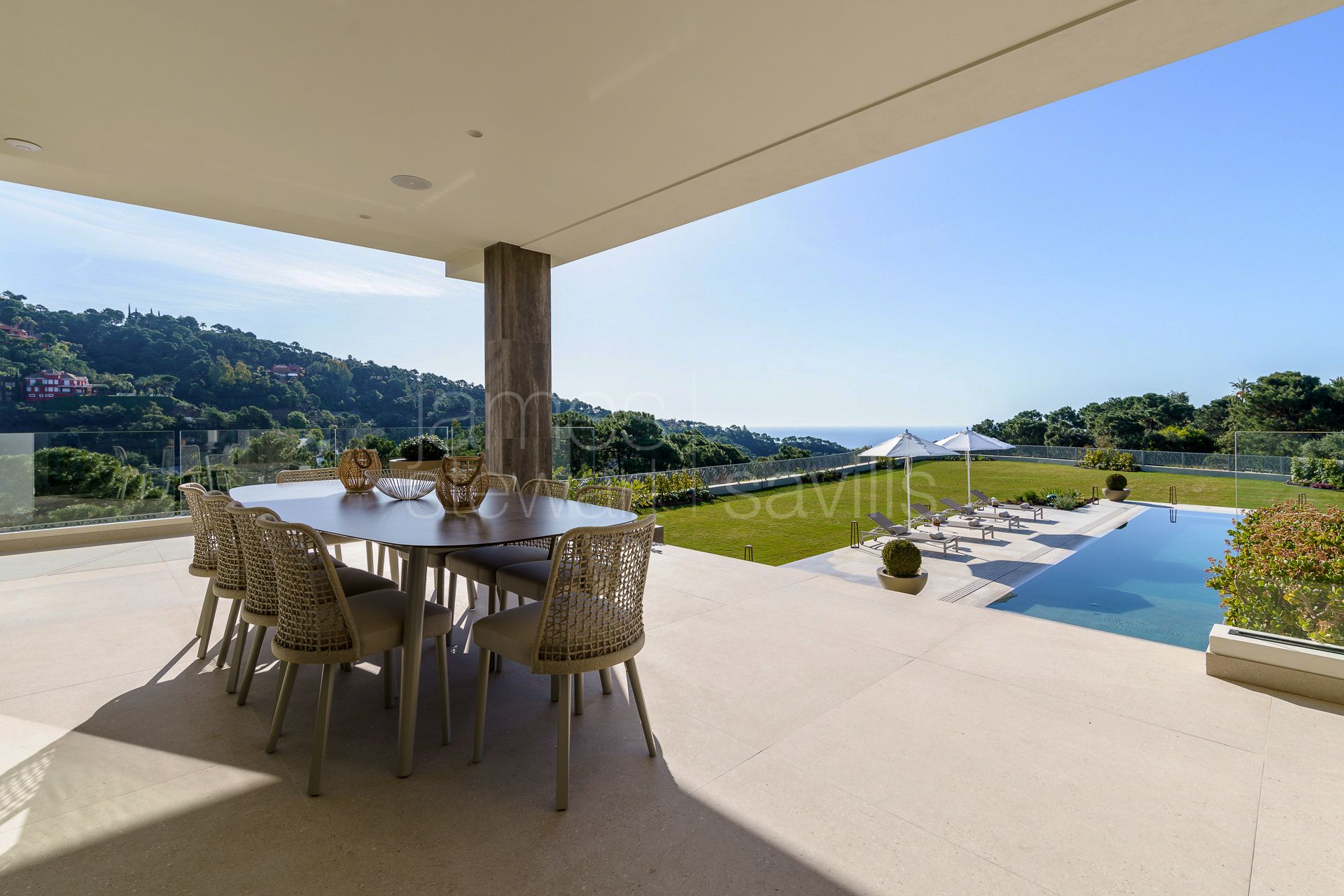 Contemporary villa with sea views in La Zagaleta