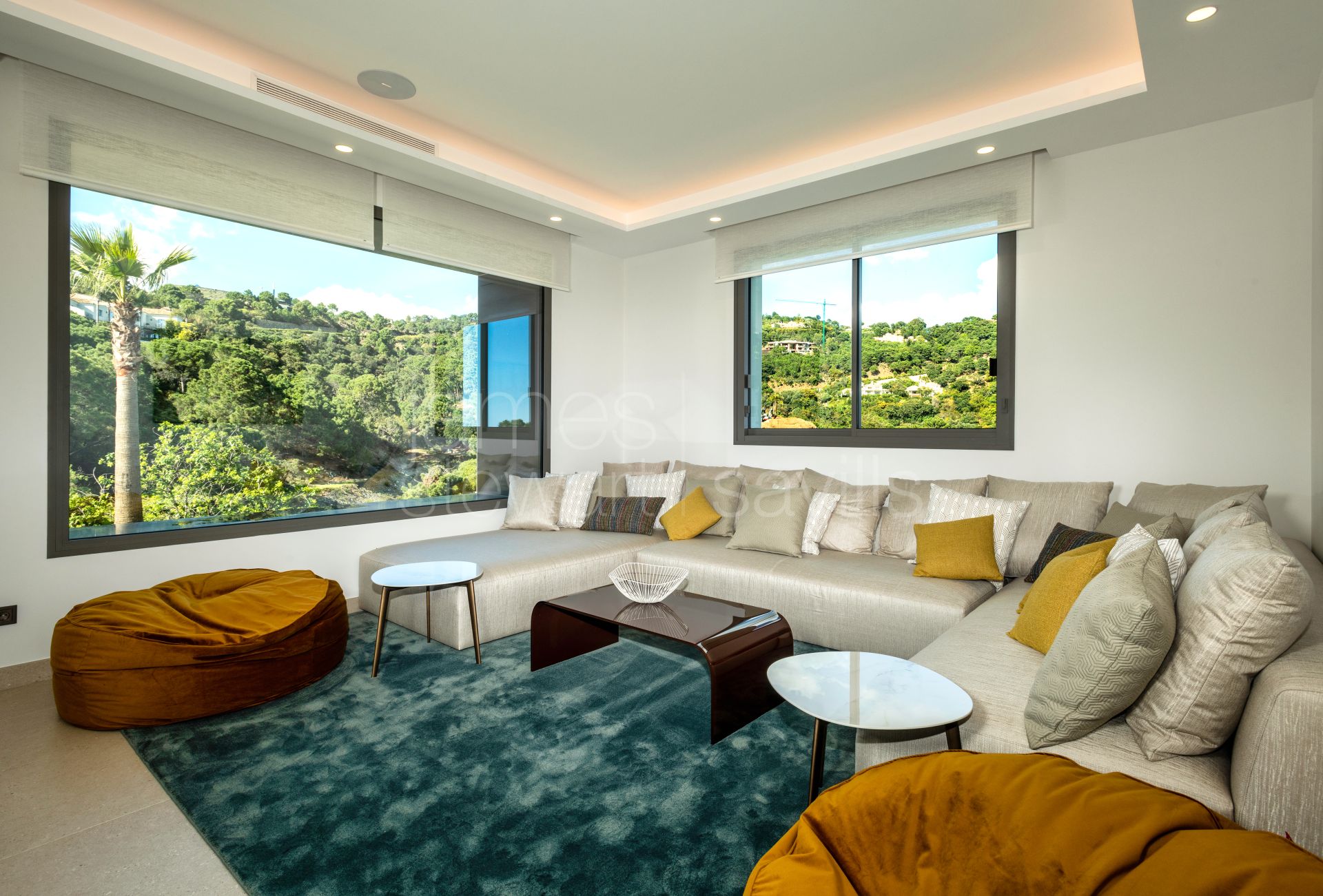Contemporary villa with sea views in La Zagaleta