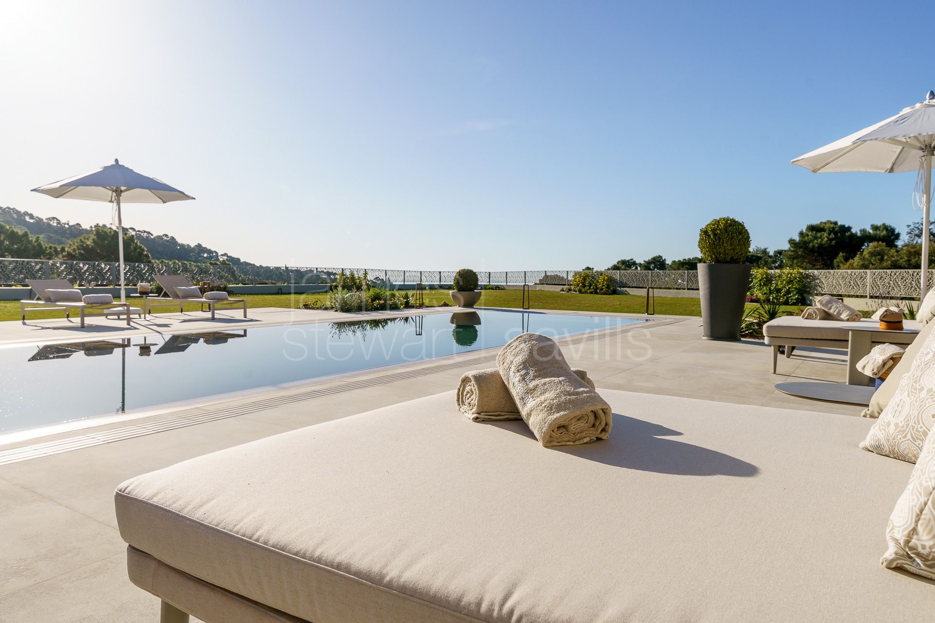 Contemporary villa with sea views in La Zagaleta