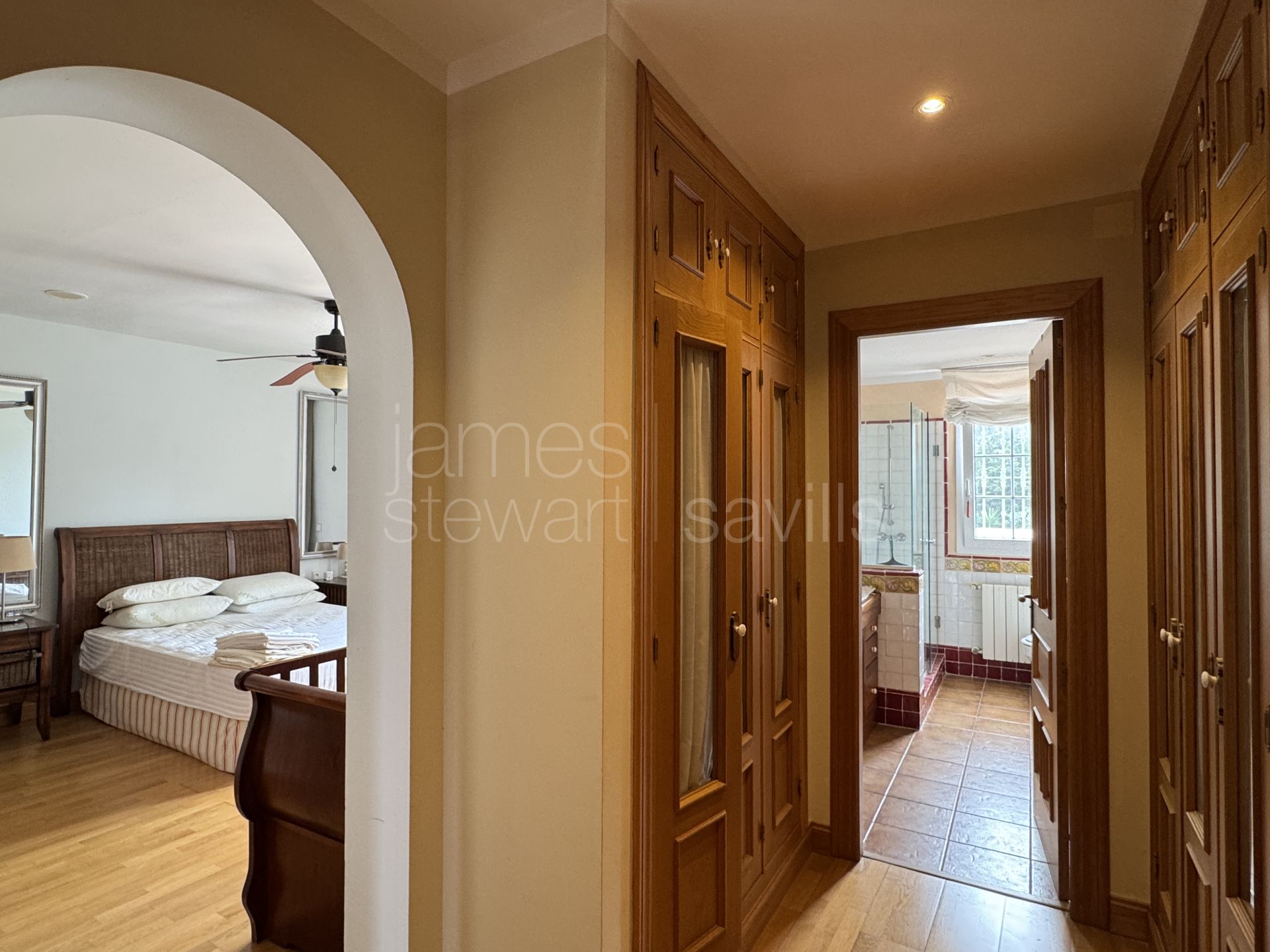Amplia villa familiar con gran piscina y jardin cerca del Colegio Internacional de Sotogrande