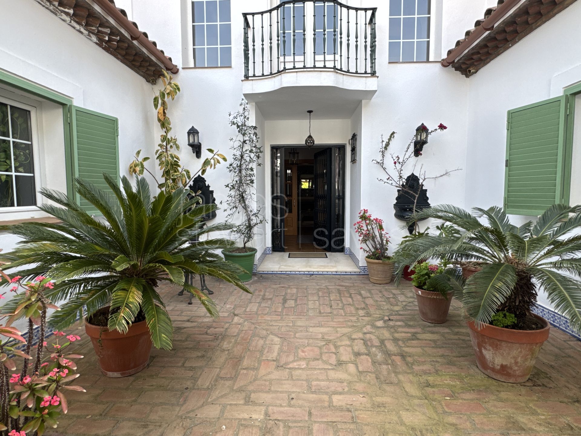 Amplia villa familiar con gran piscina y jardin cerca del Colegio Internacional de Sotogrande