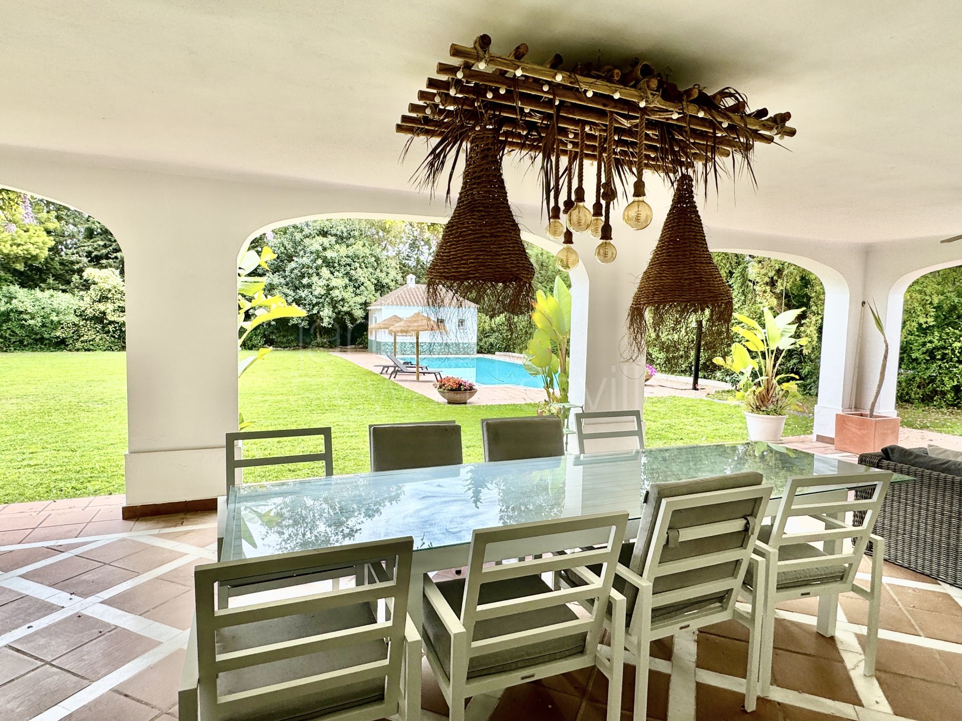 Amplia villa familiar con gran piscina y jardin cerca del Colegio Internacional de Sotogrande
