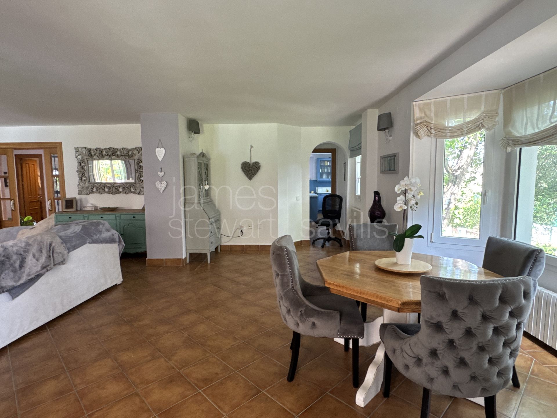 Amplia villa familiar con gran piscina y jardin cerca del Colegio Internacional de Sotogrande