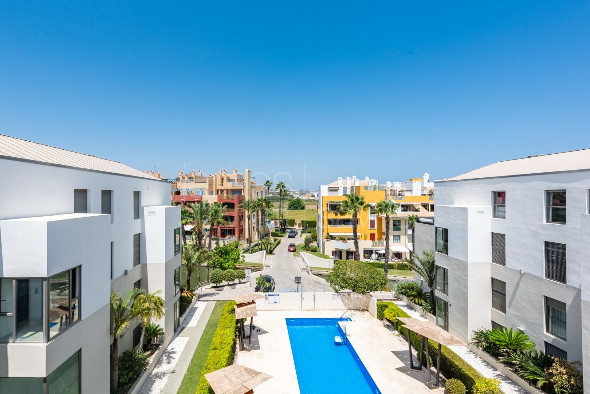 South facing Duplex penthouse in Sotogrande Marina