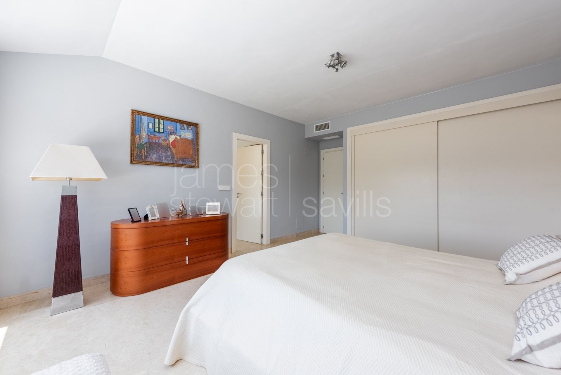 South facing Duplex penthouse in Sotogrande Marina
