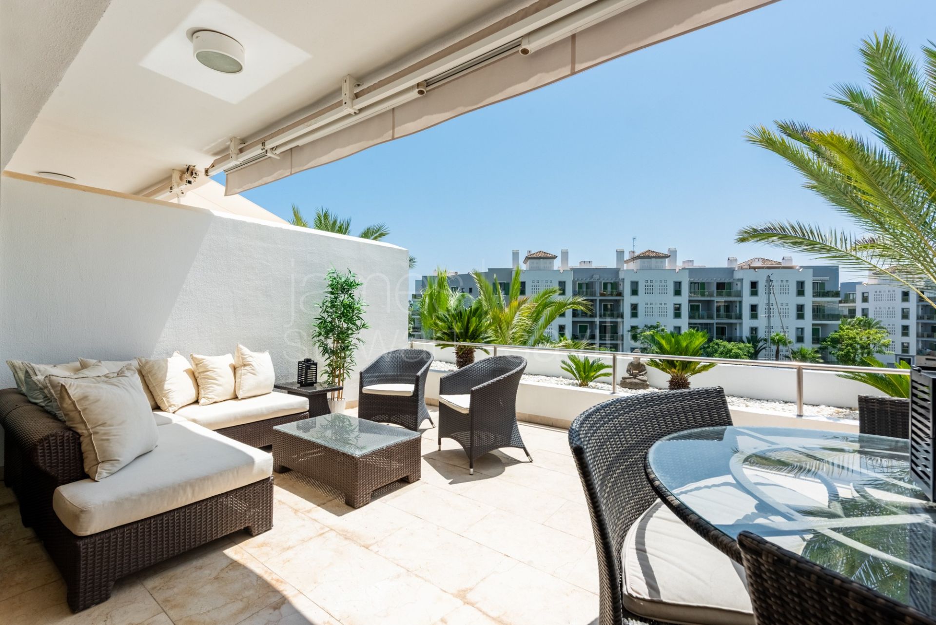 South facing Duplex penthouse in Sotogrande Marina