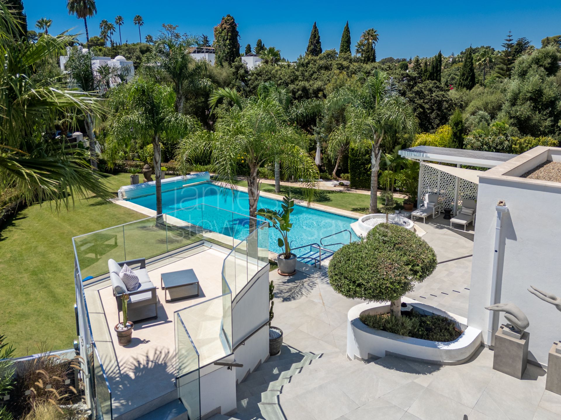 Beautifully renovated one of a kind villa in Sotogrande Costa equipped for sustainable living