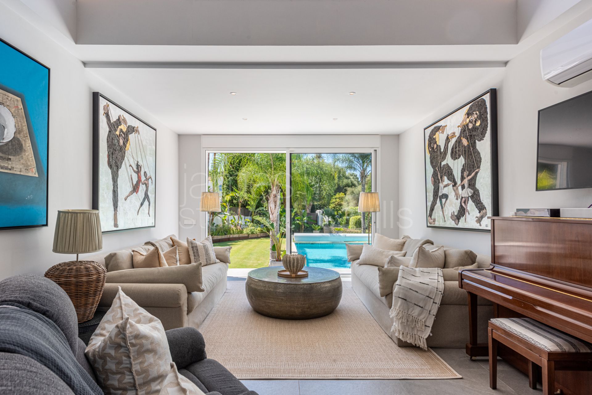 Beautifully renovated one of a kind villa in Sotogrande Costa equipped for sustainable living