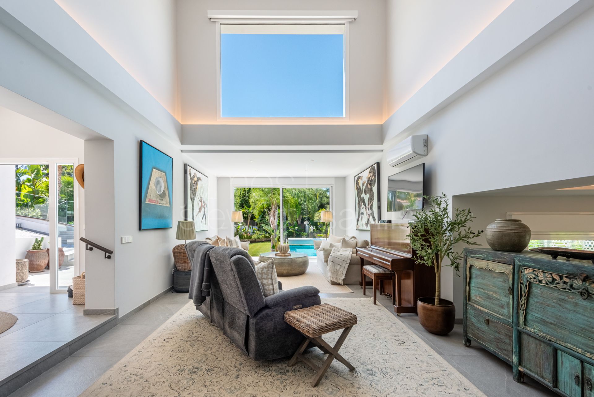 Beautifully renovated one of a kind villa in Sotogrande Costa equipped for sustainable living