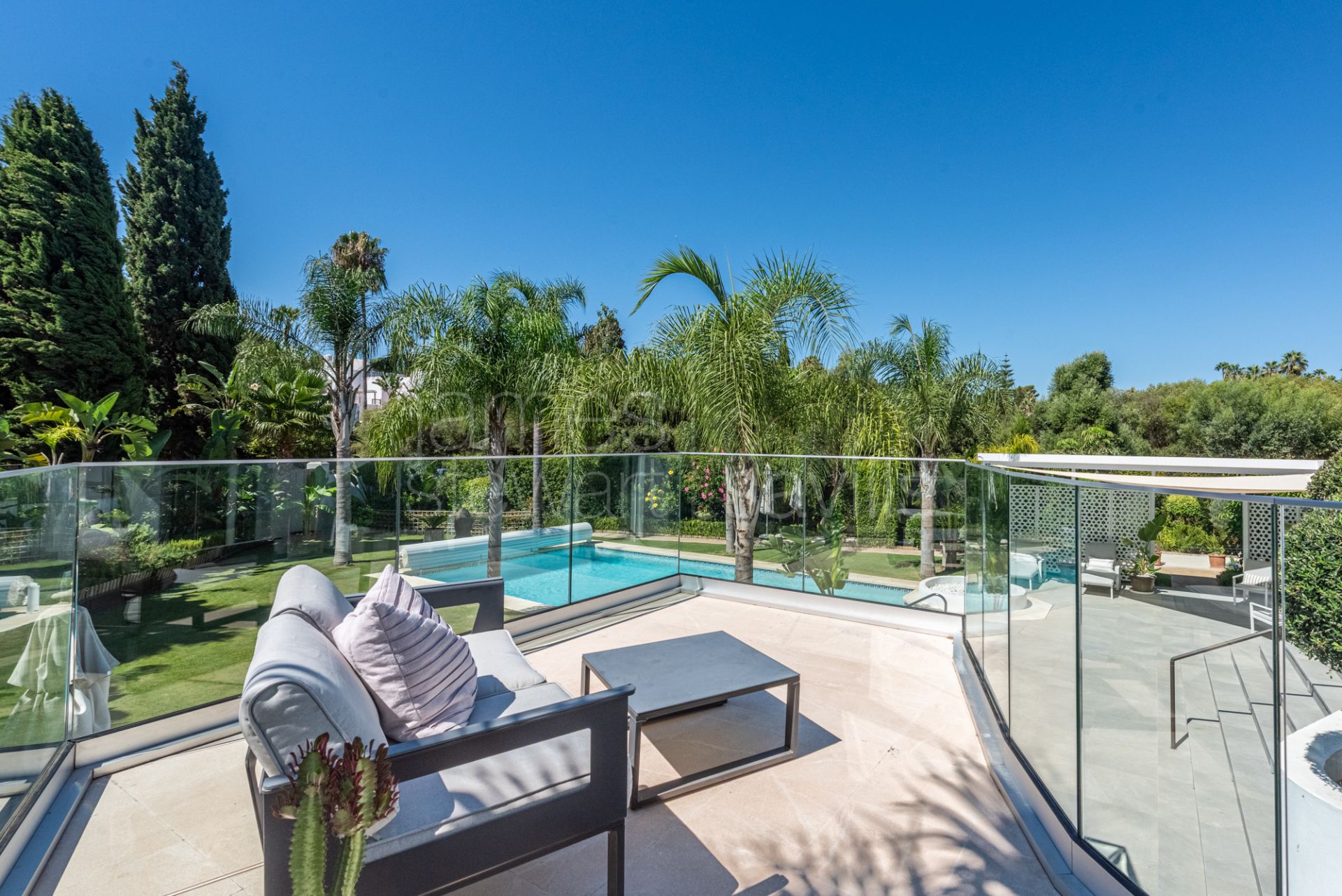 Beautifully renovated one of a kind villa in Sotogrande Costa equipped for sustainable living