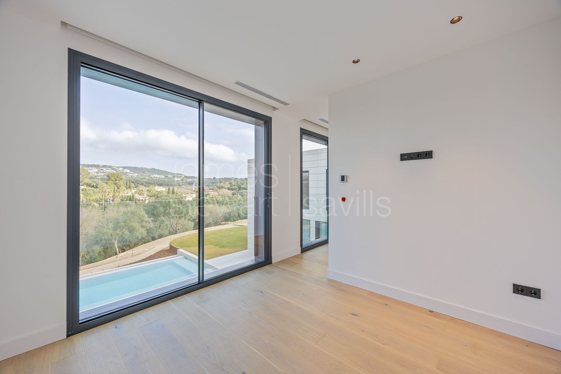 Contemporary Six-Bedroom Villa in Sotogrande Alto