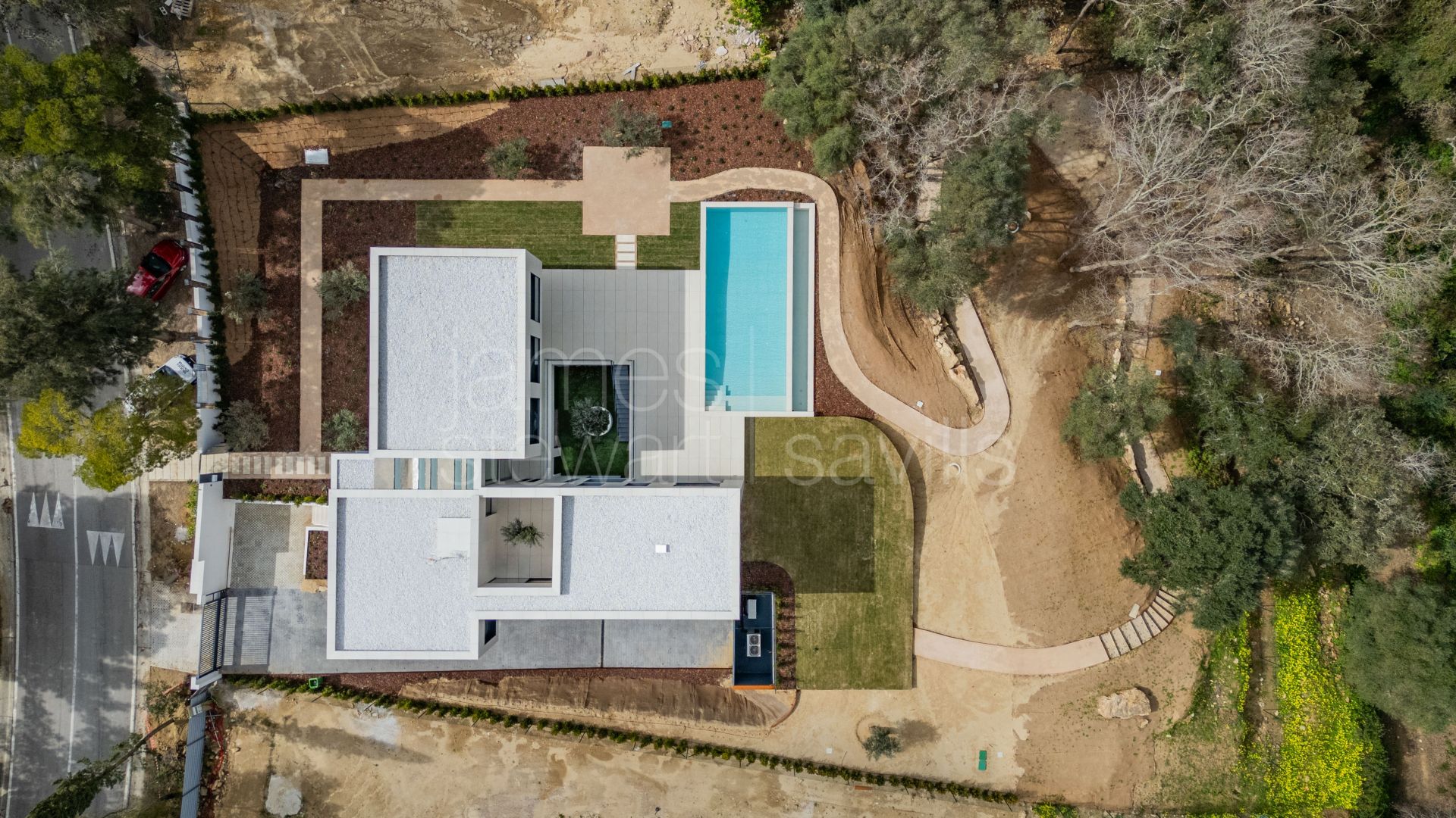 Contemporary Six-Bedroom Villa in Sotogrande Alto