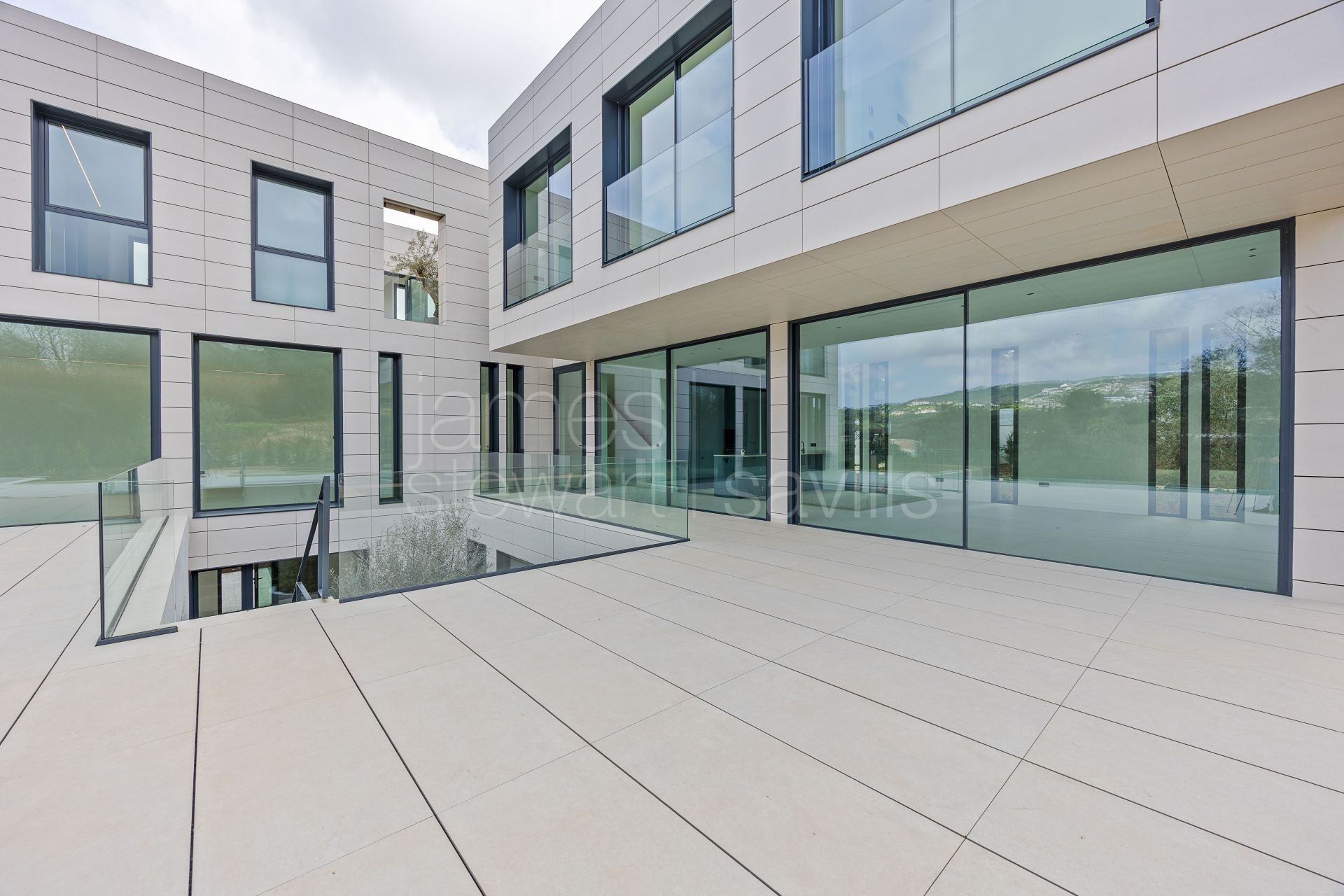 Contemporary Six-Bedroom Villa in Sotogrande Alto