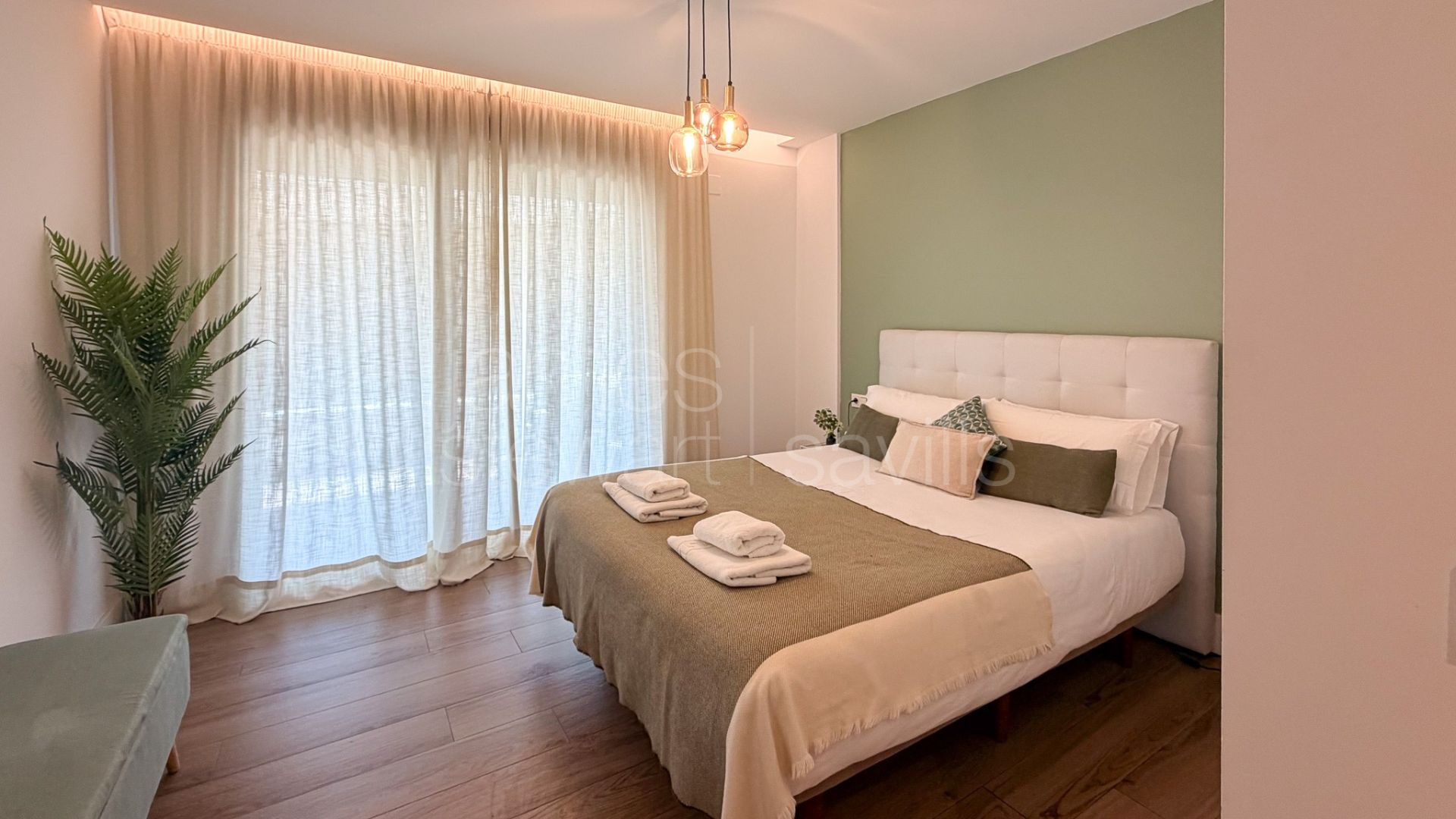 Two-bedroom apartment for sale in Sotogrande Marina
