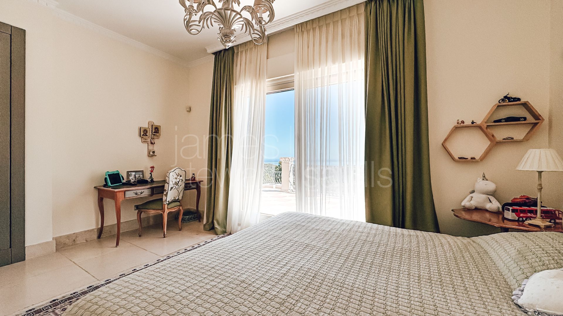 Villa reformada con vistas panorámicas al mar en La Zagaleta, Benahavís