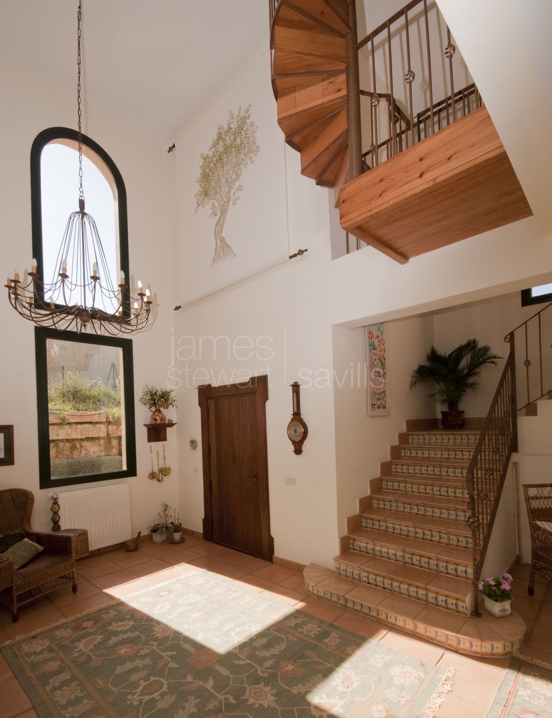 Wonderful Andaluz style villa with truly breathtaking views of the Mediterranean
