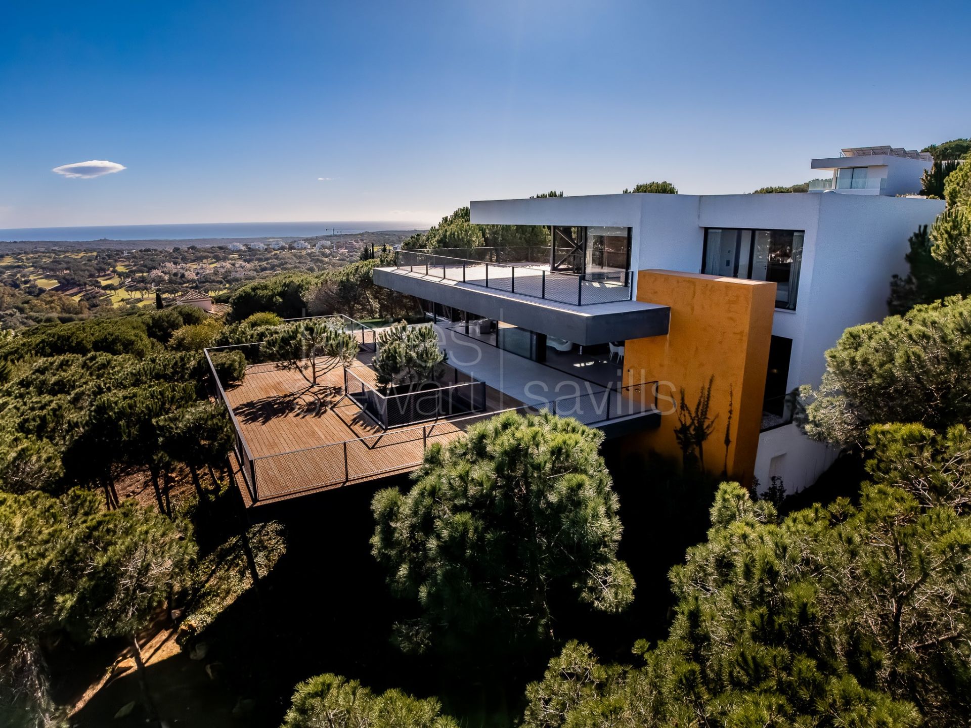 Villa vanguardista a estrenar en Almenara con espectaculares vistas hacia el mar