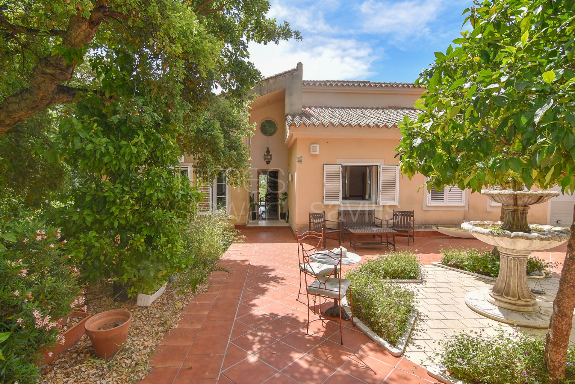 Spacious villa in one of the desirable streets of central Sotogrande