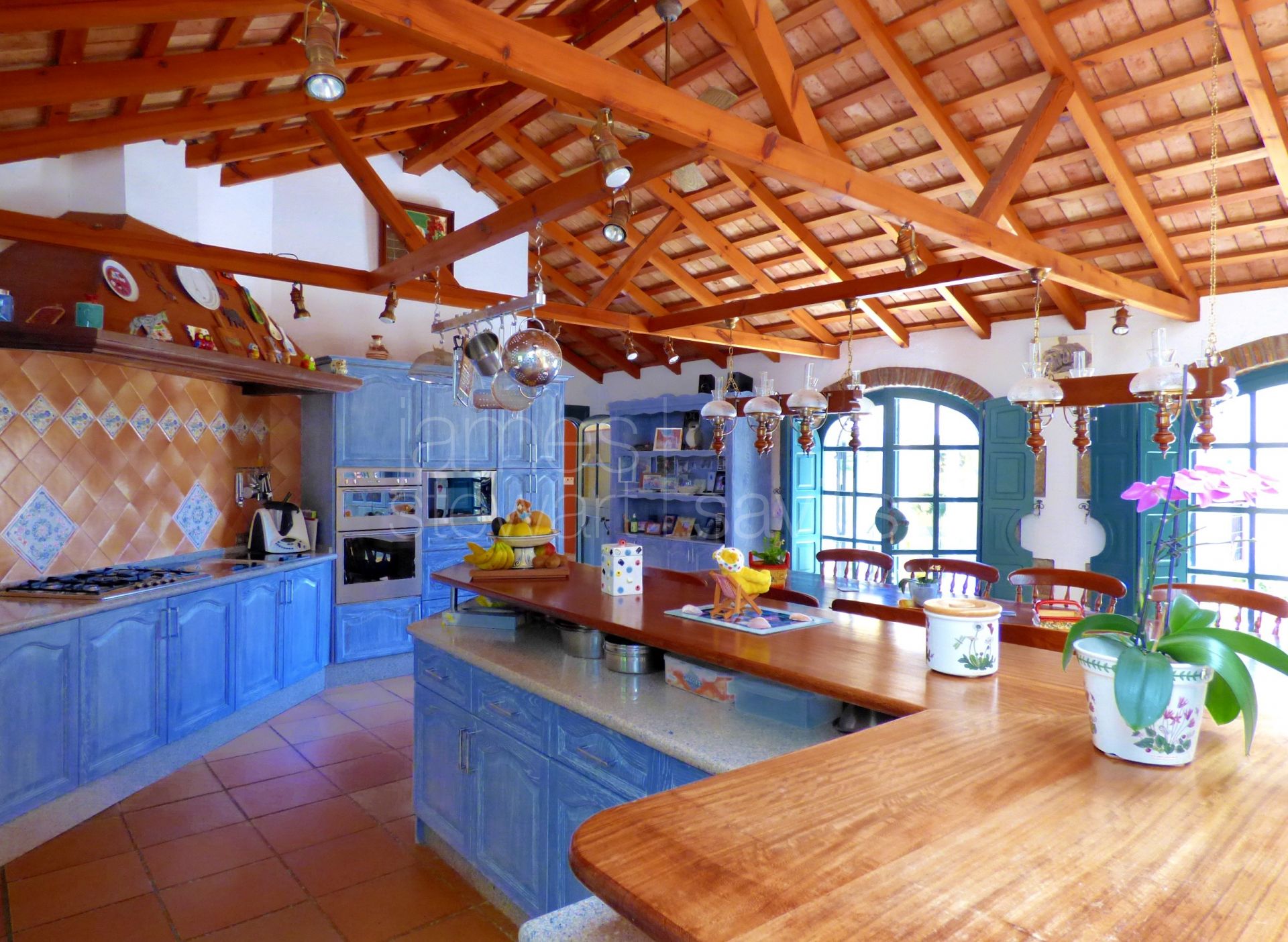 Extraordinary Finca/Cortijo next to Sotogrande set within over 13 hectares of countryside