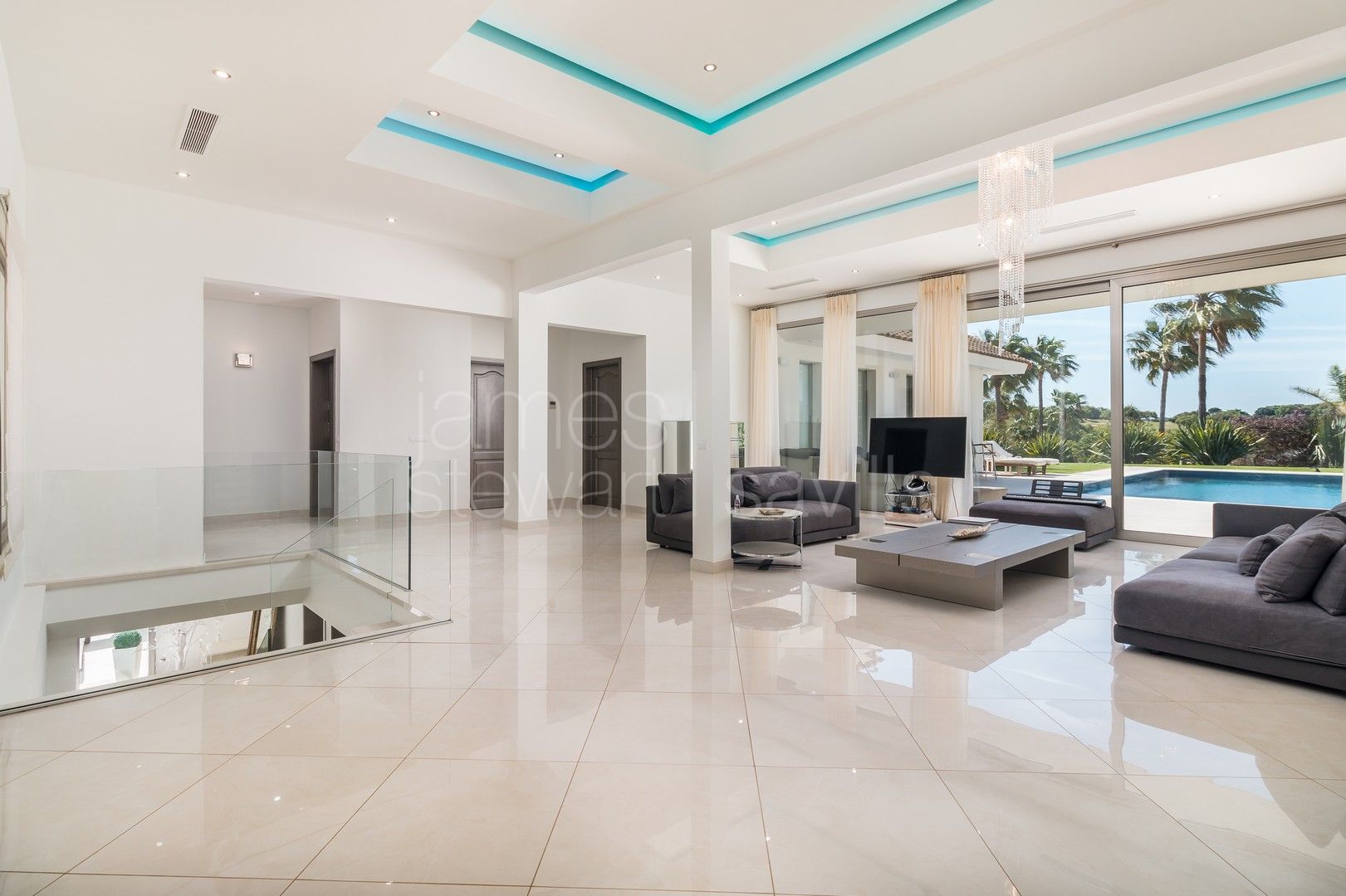 Exceptional home in the sotogrande Alto with 5 bedroom on an elevated plot