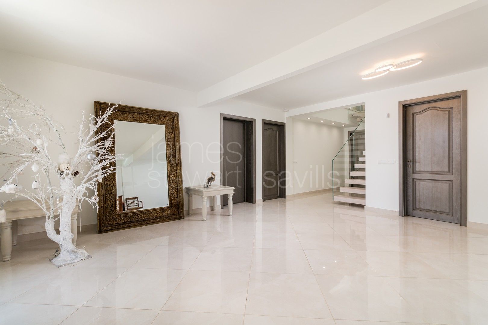 SOTOGRANDE ALTO - Hermosa villa estilo nórdico con madera de la mejor calidad