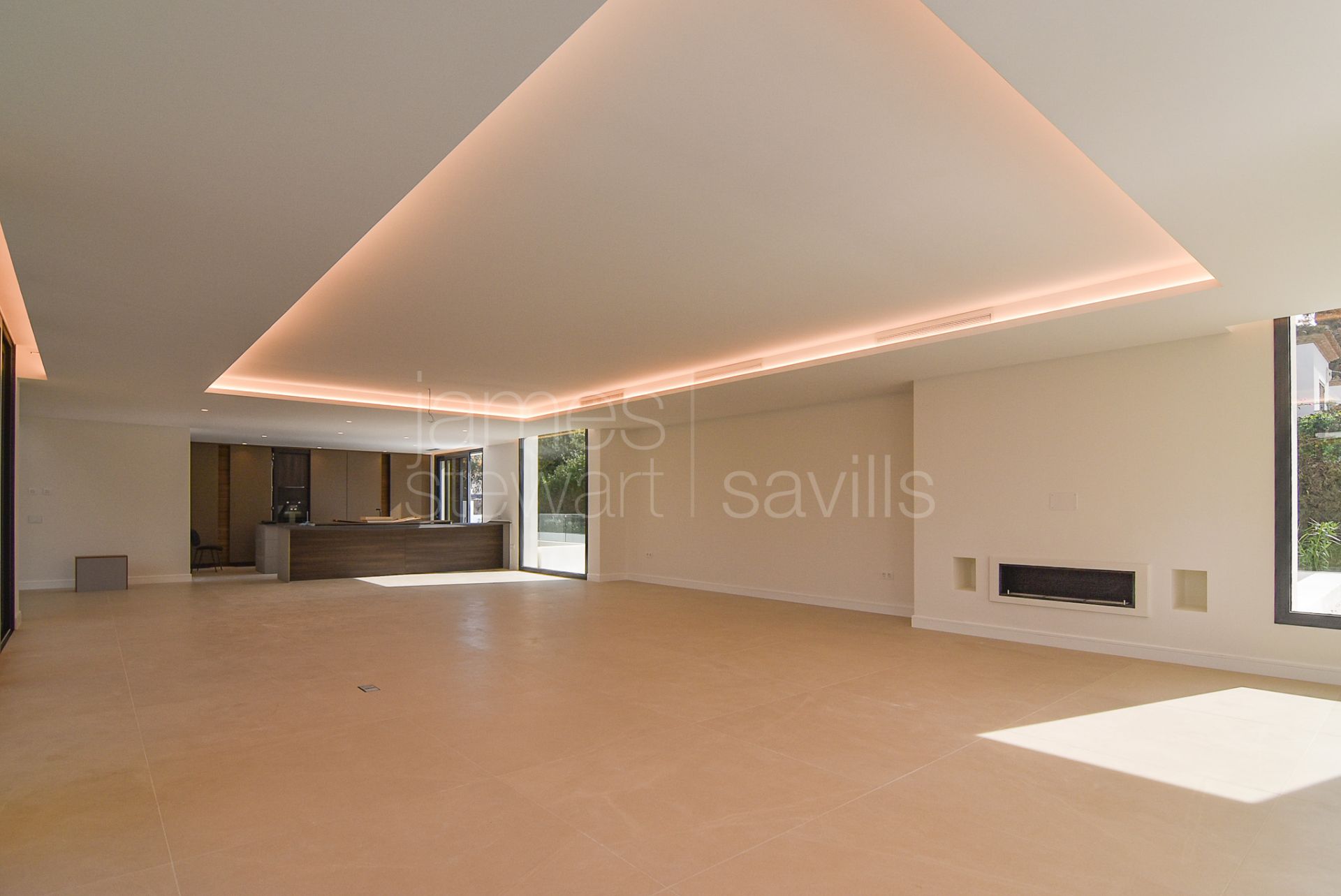 Brand new contemporary Villa in the Kings & Queens area of Sotogrande Costa