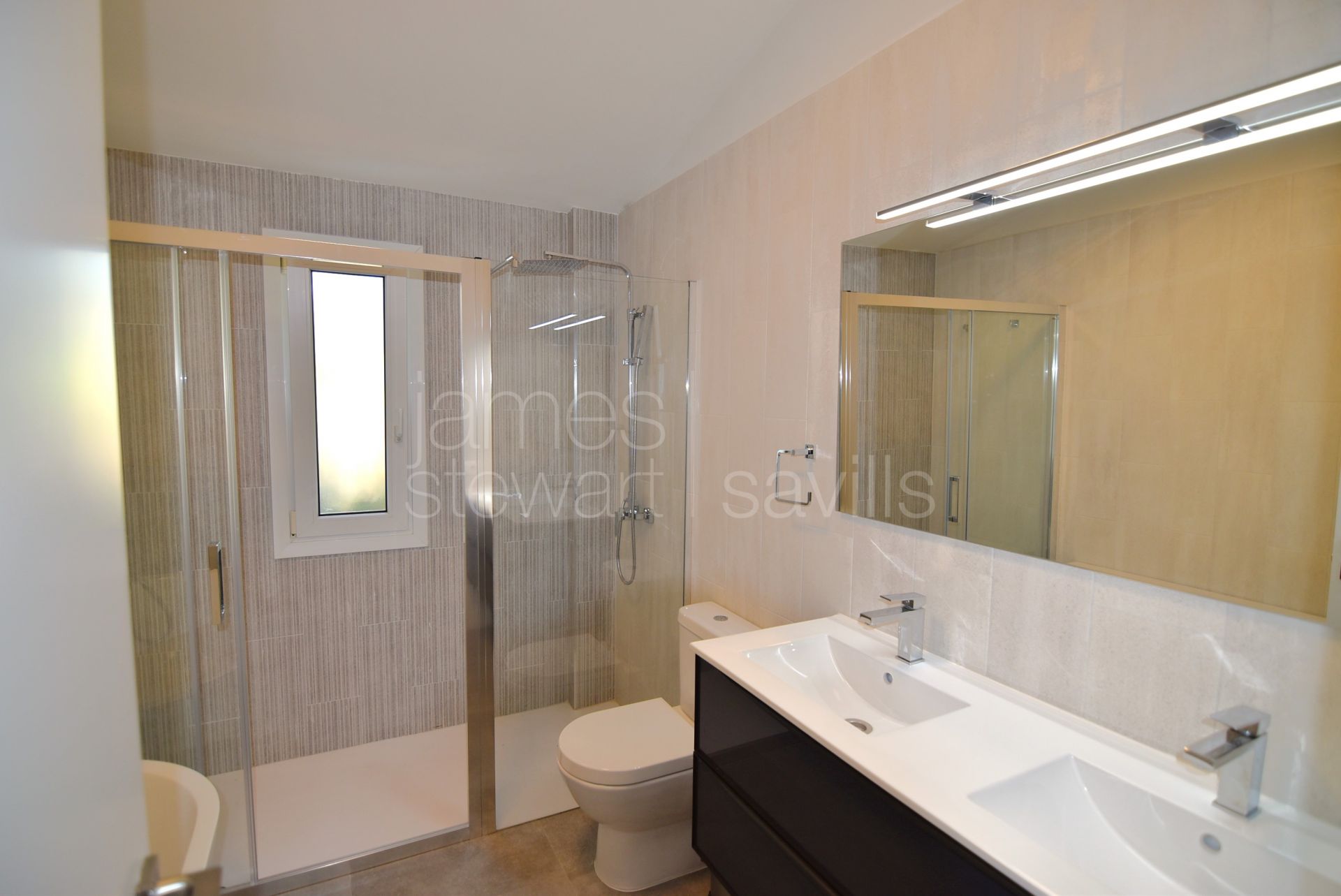 Great villa recently totally refurbished in the popular B zone of Sotogrande Costa