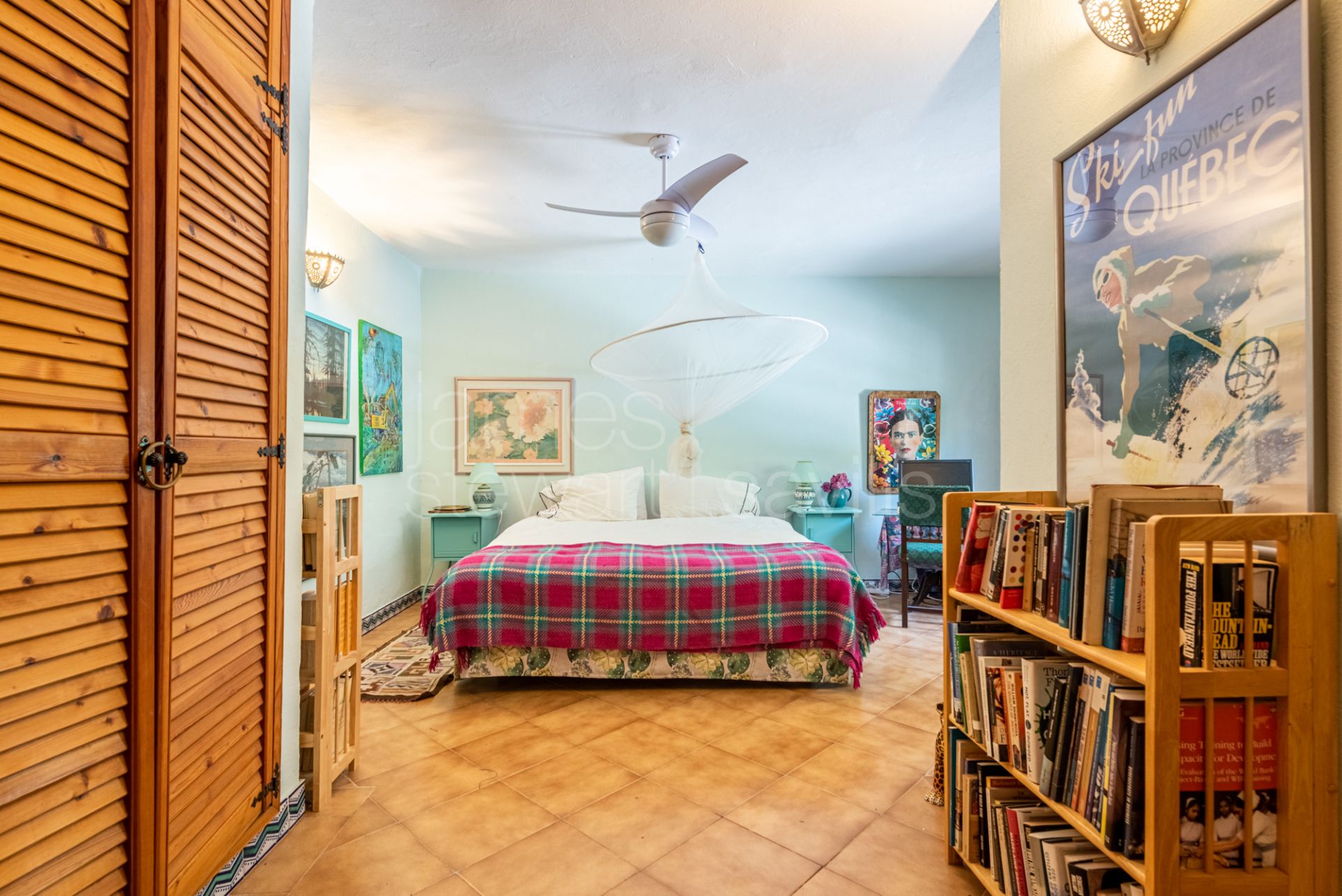 The perfect country retreat on the edge of a national park only 35 minutes from the coast