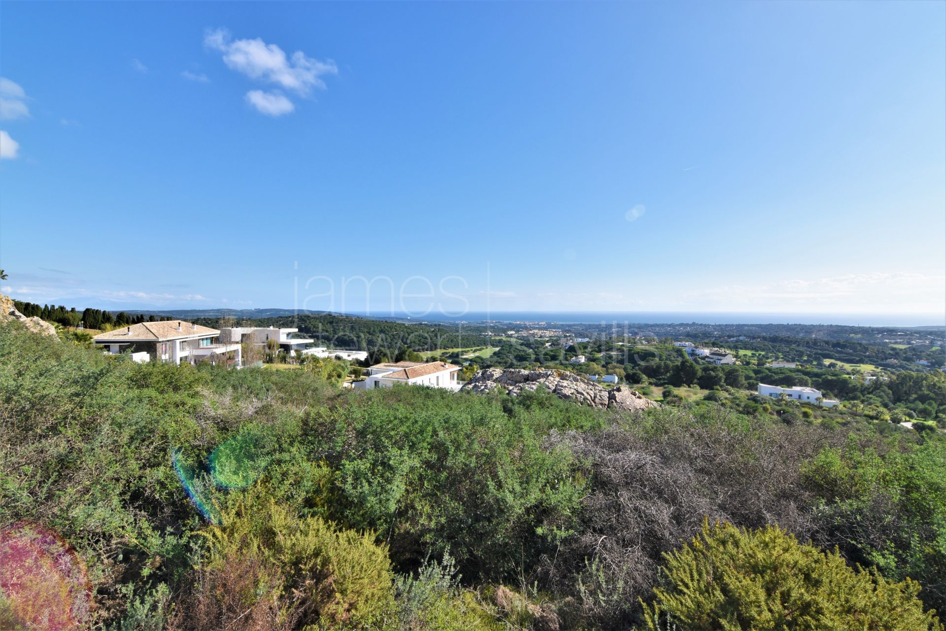 Fabulous double plot with 180º+ panoramic views of the Mediterranean