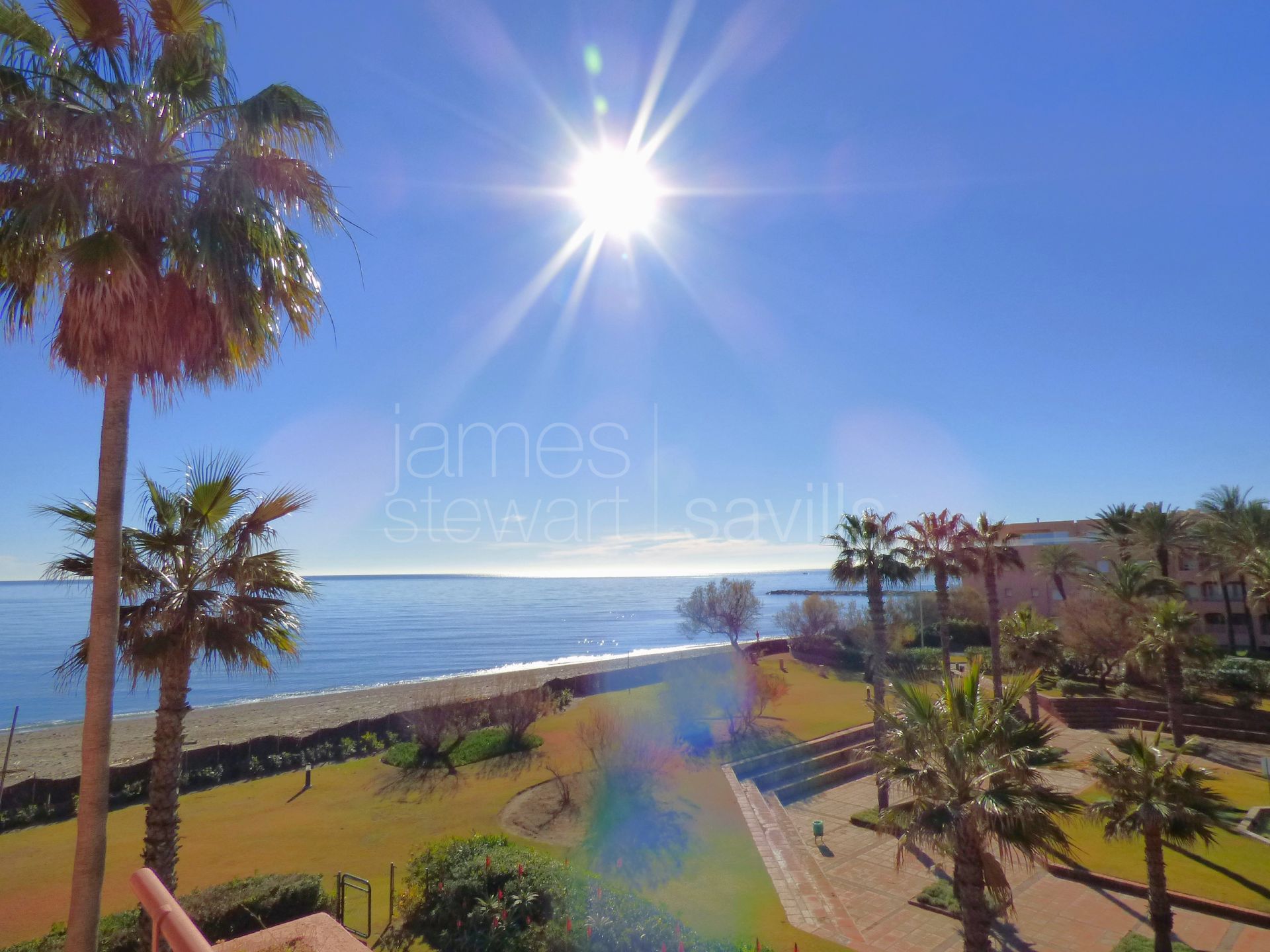 Excellent one bedroom beachfront apartment with garden only 30 metres from the beach