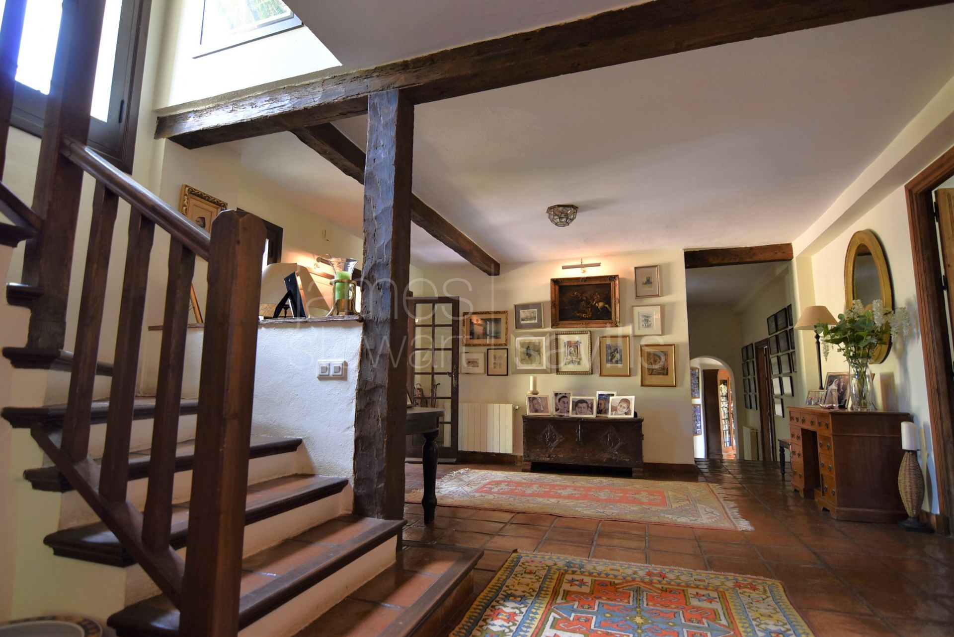 Looking for a country house a few minutes from the coast - here it is in the heart of Sotogrande