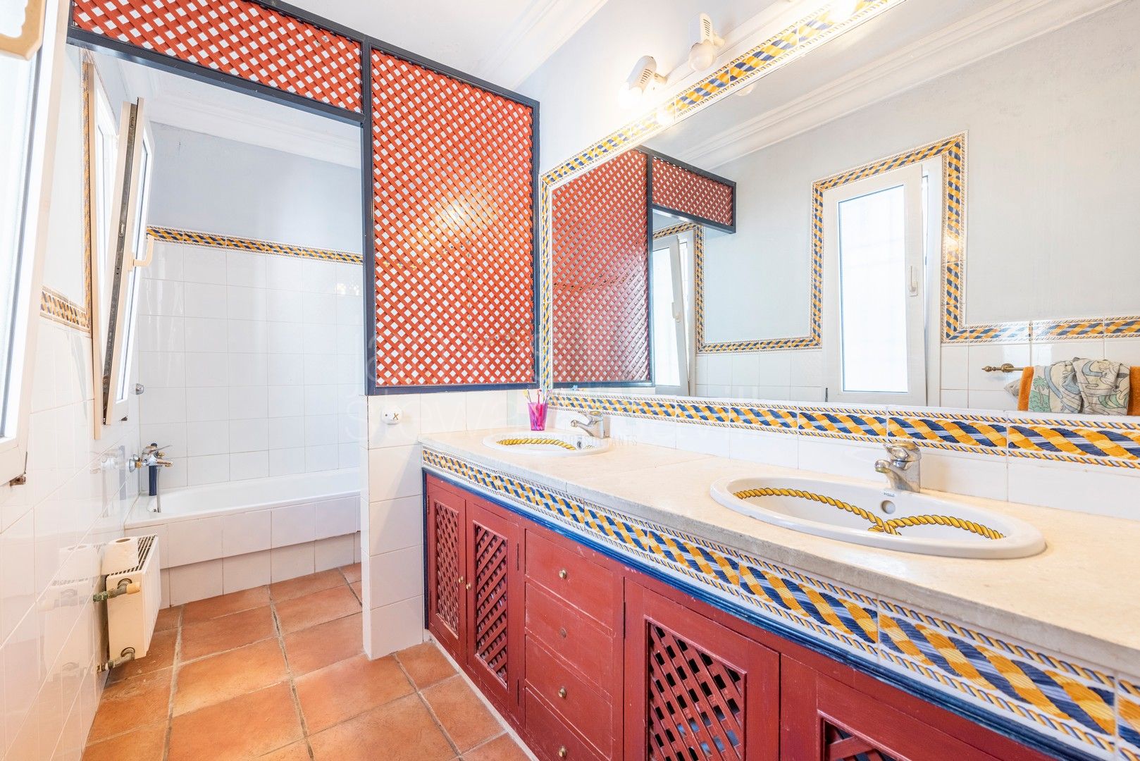 A bright single storey villa in the B zone of Sotogrande Central