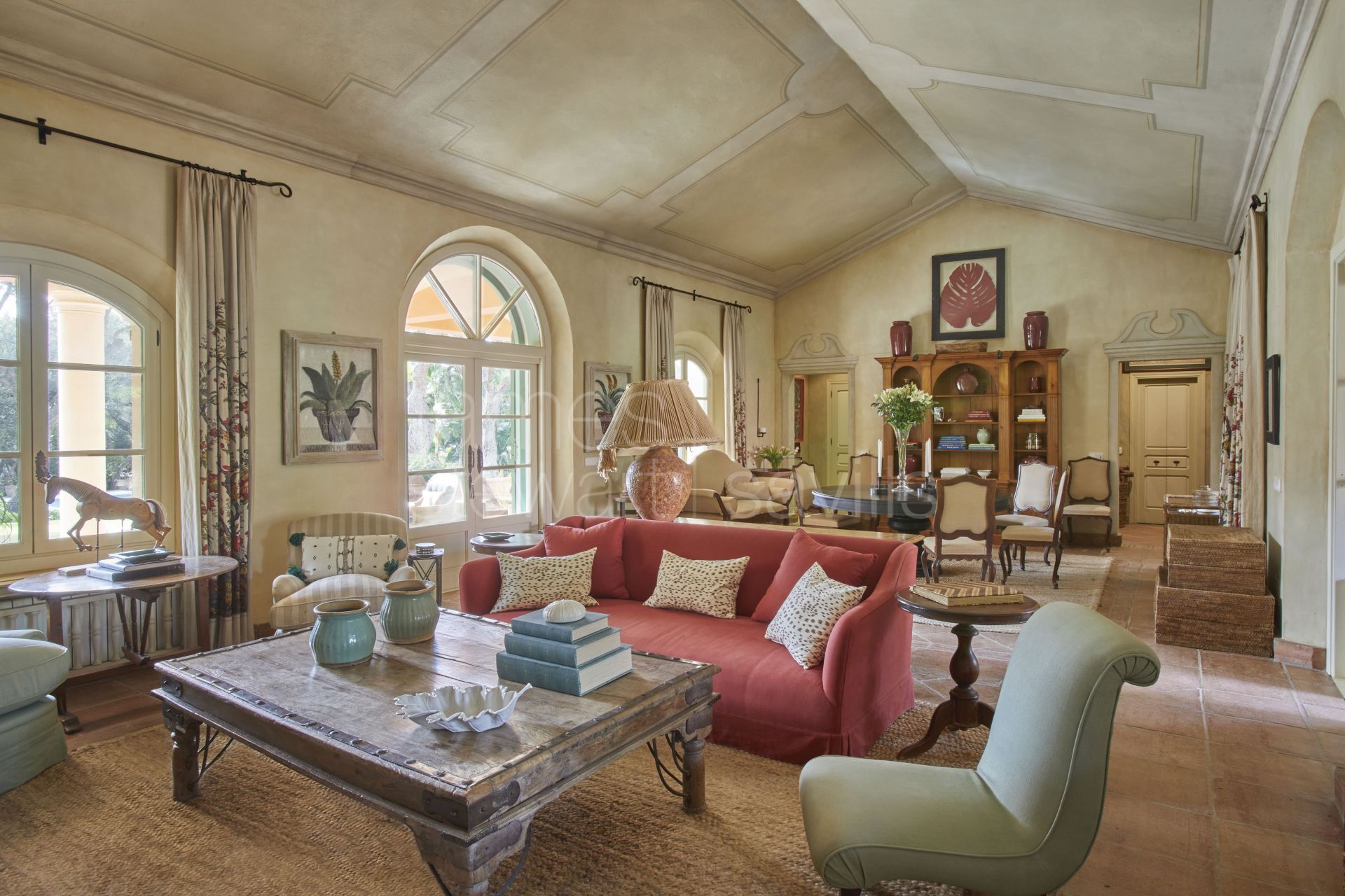 Superb one storey villa in Central Sotogrande - Andalucian architecture at its best