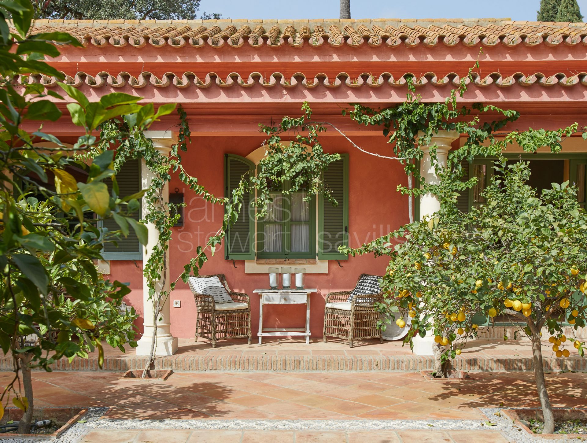 Superb one storey villa in Central Sotogrande - Andalucian architecture at its best