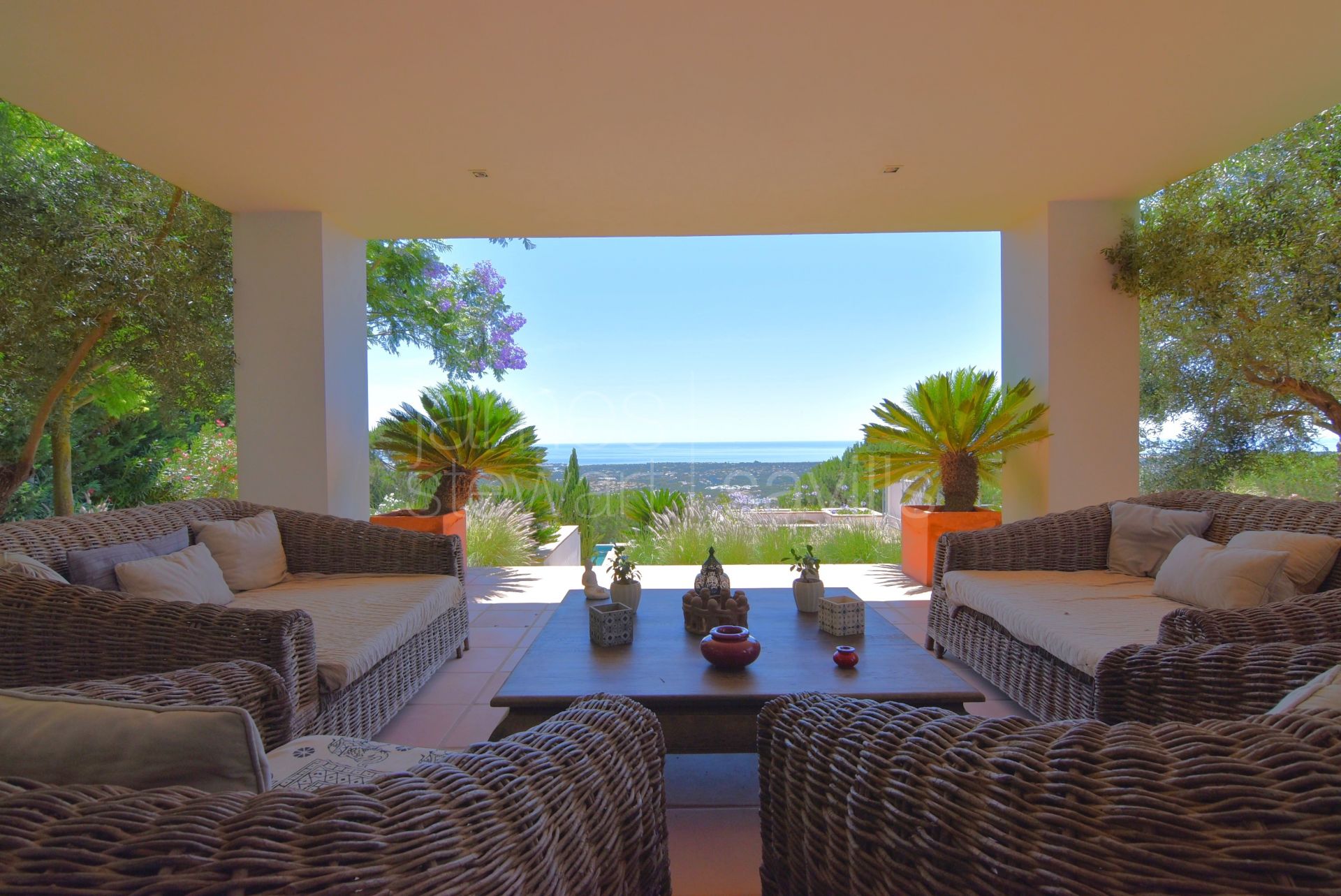 Breathtaking views from a fabulous villa at the highest point of La Reserva, Sotogrande