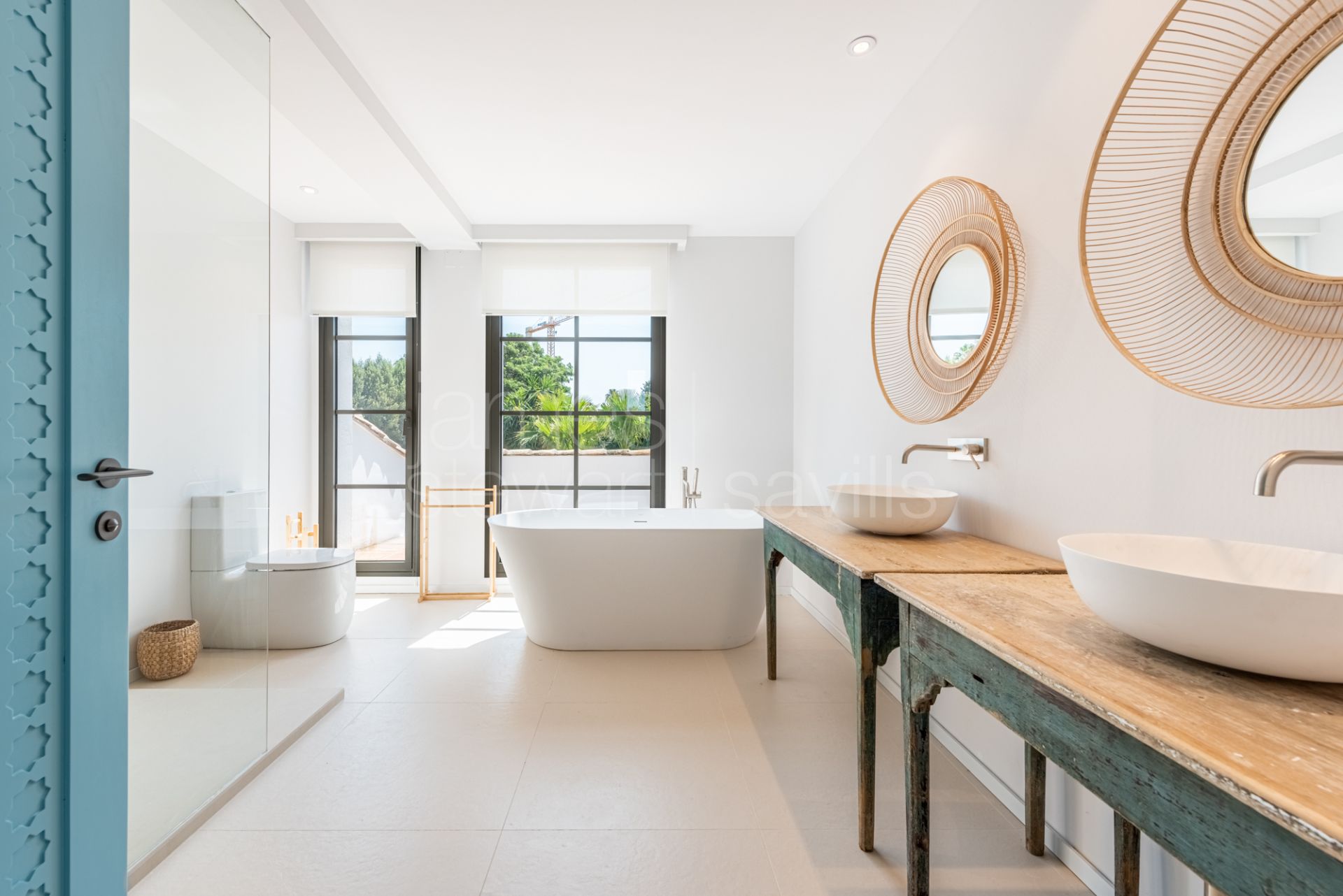 Brand new villa in the heart of the Kings and Queens, Sotogrande