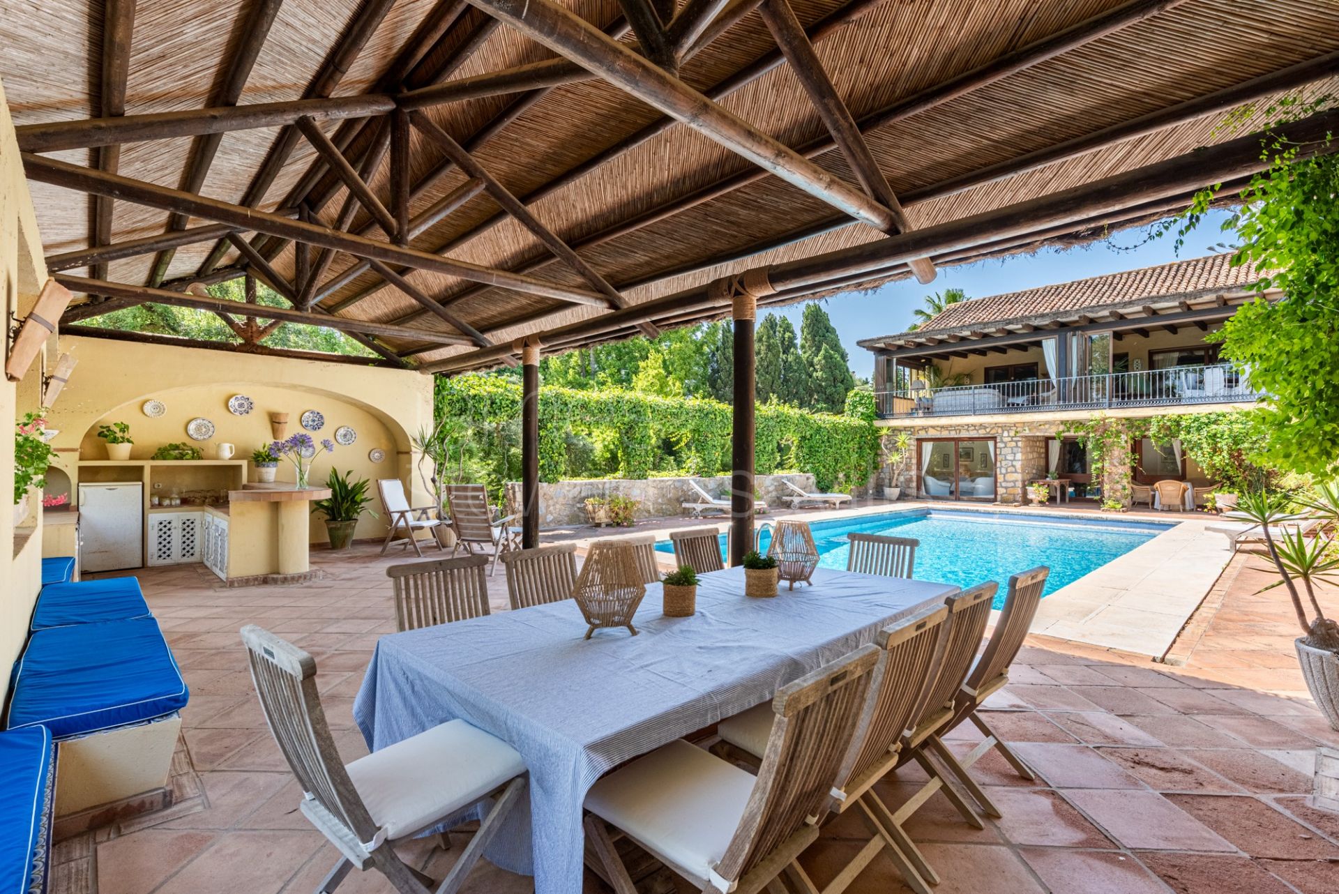 Unbeatable location frontline to Real Sotogrande Golf Course