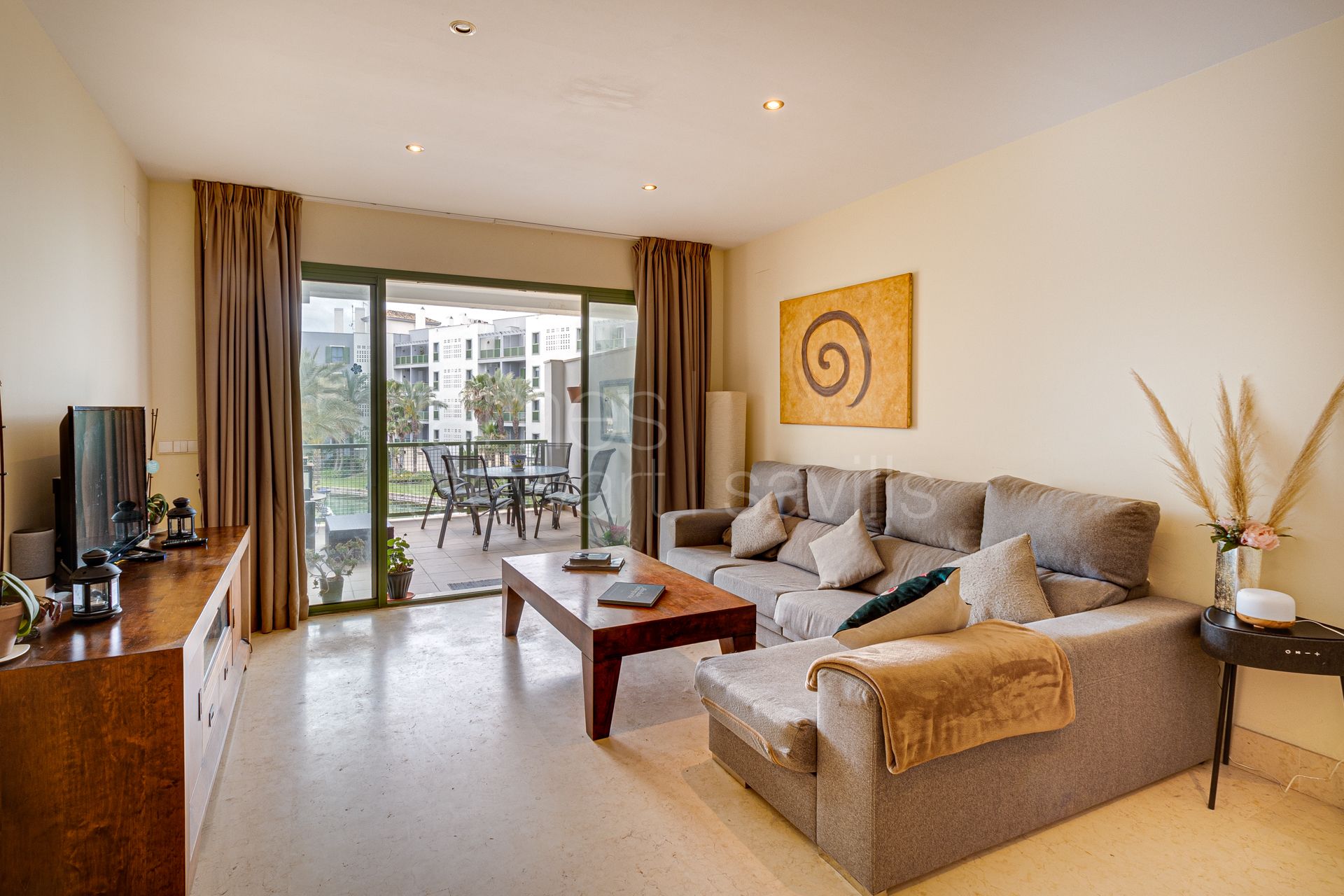 Apartamento de 2 dormitorios con vistas a La Marina de Sotogrande en Jungla del Loro