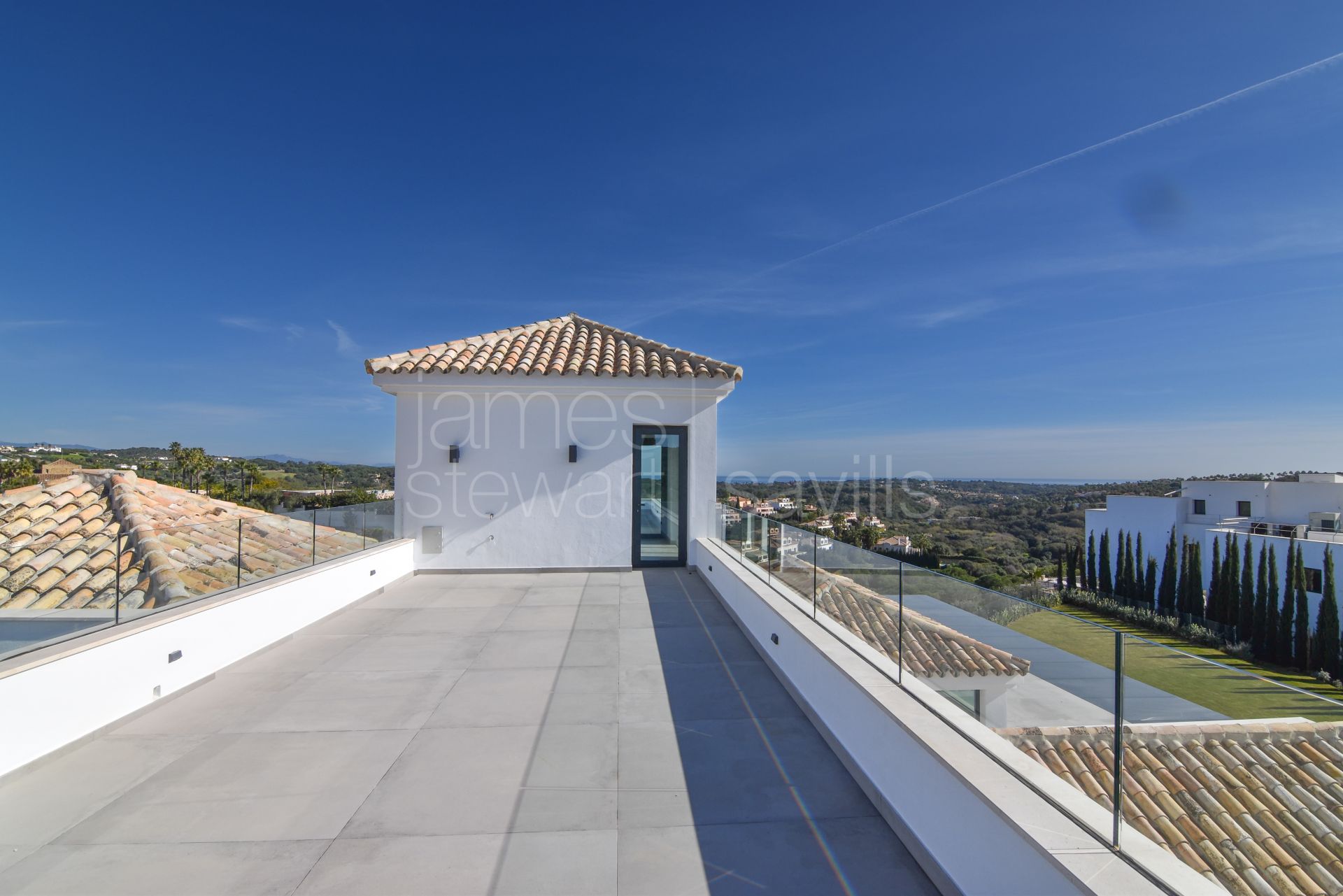 A superb brand new villa with panoramic sea and Sotogrande views