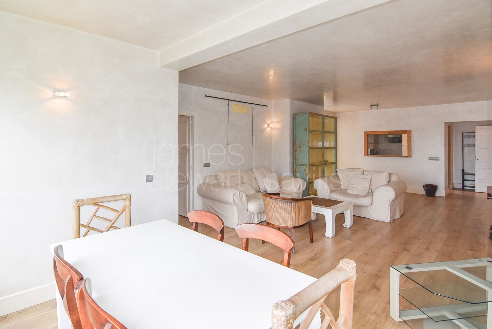 Beautiful, spacious and bright apartment in Tenisol, Sotogrande.
