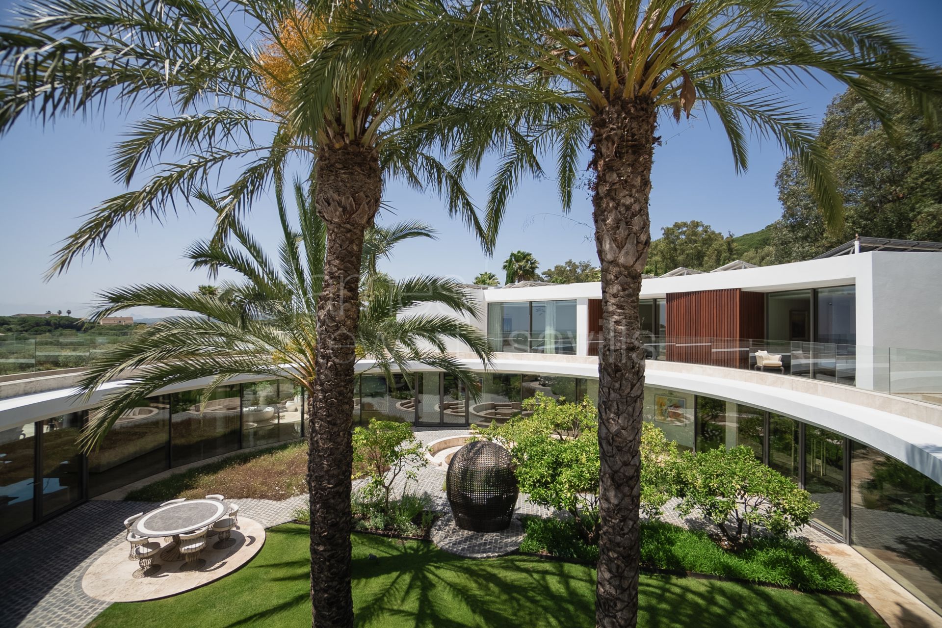 Villa Aquarius in La Reserva de Sotogrande – Privacy, Sea Views and Timeless Elegance in El Mirador