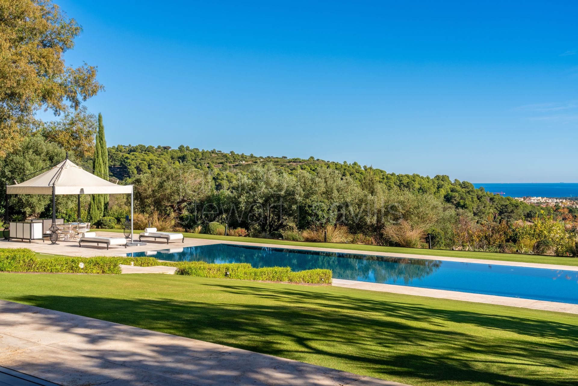 Villa Aquarius en La Reserva de Sotogrande – Privacidad, Vistas al Mar y Elegancia Atemporal en El Mirador