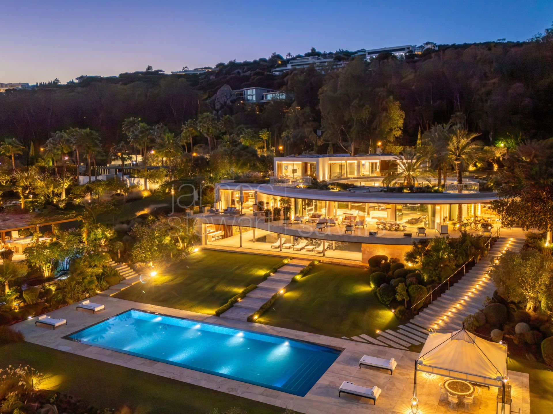 Villa Aquarius en La Reserva de Sotogrande – Privacidad, Vistas al Mar y Elegancia Atemporal en El Mirador