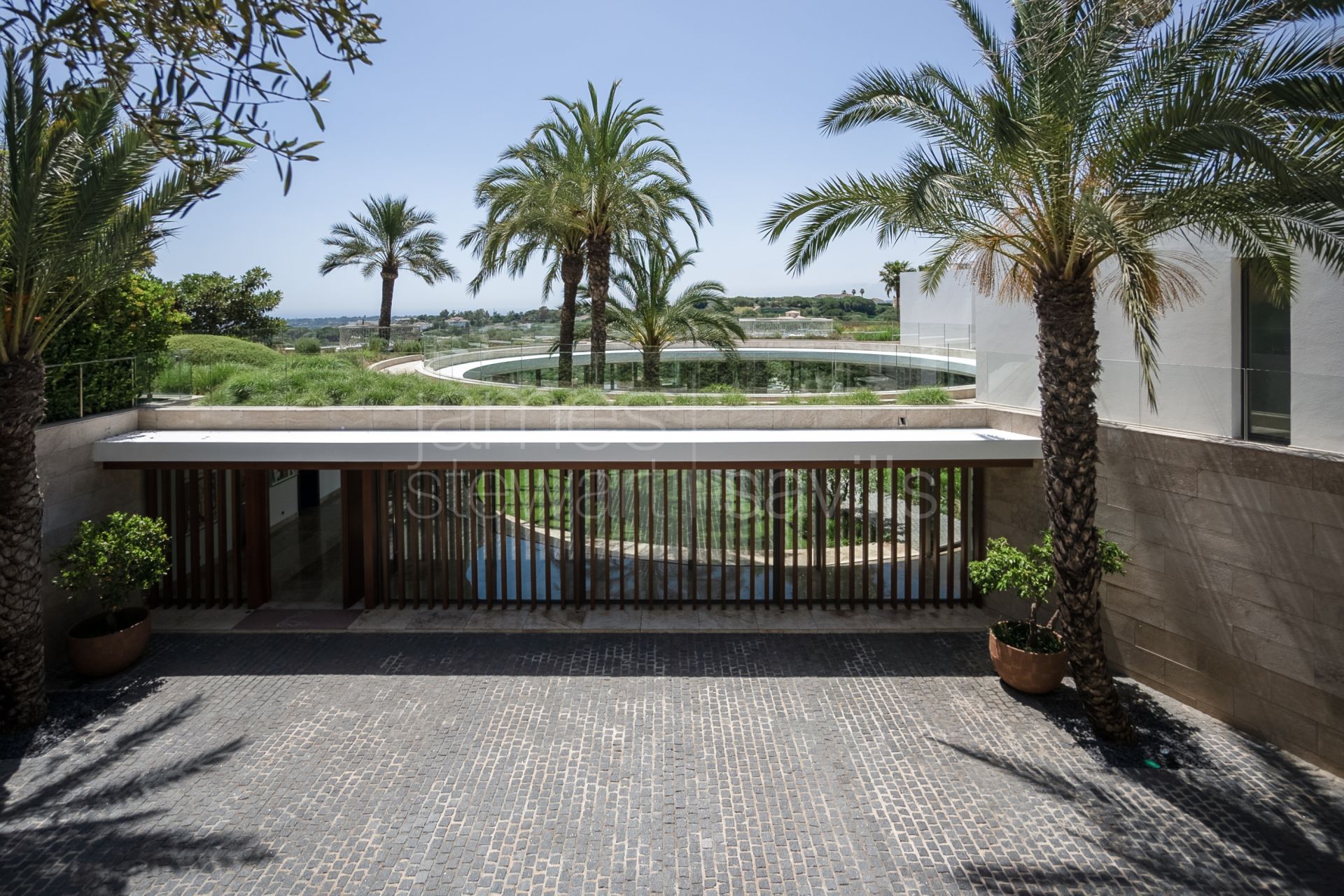 Villa Aquarius in La Reserva de Sotogrande – Privacy, Sea Views and Timeless Elegance in El Mirador