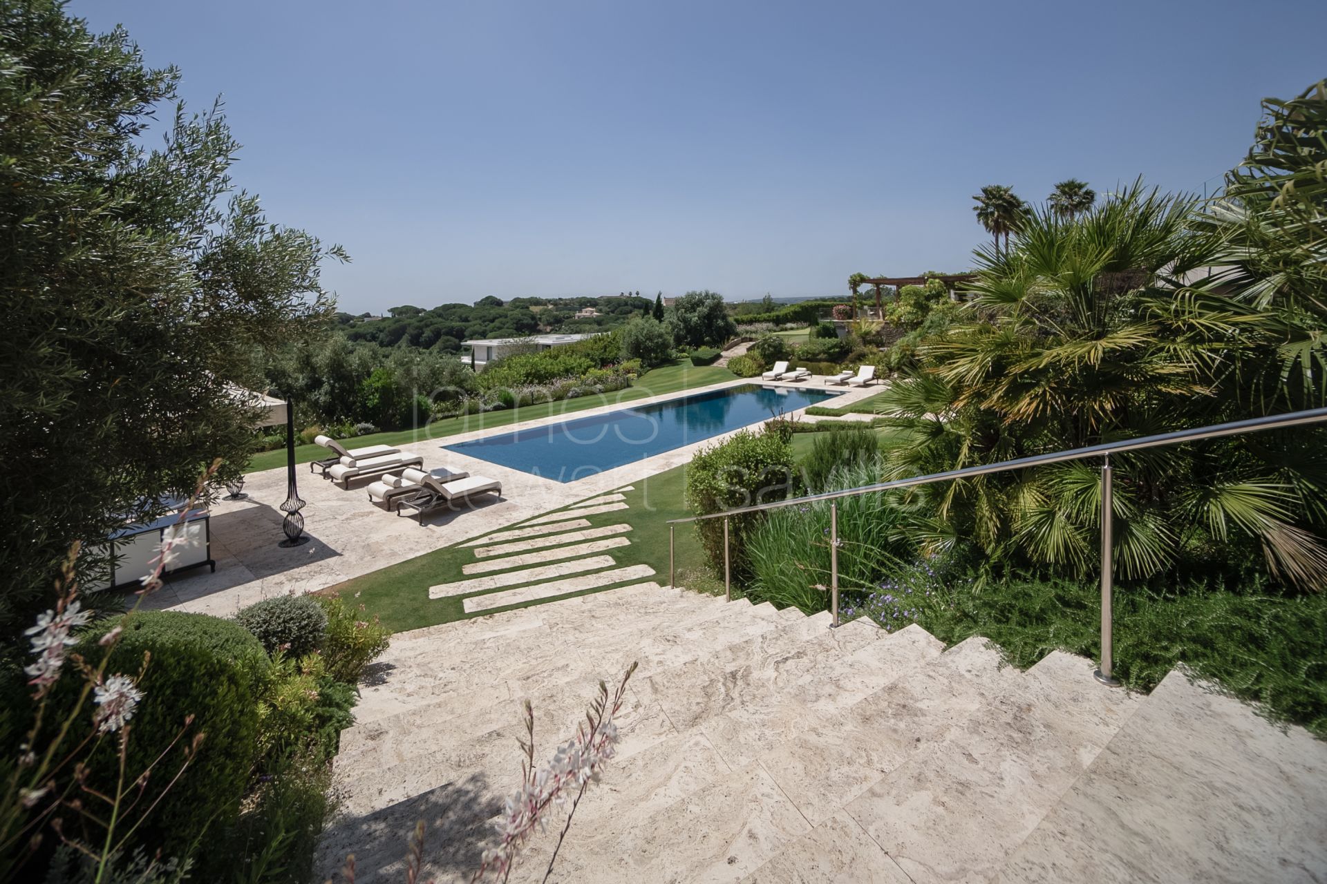 Villa Aquarius in La Reserva de Sotogrande – Privacy, Sea Views and Timeless Elegance in El Mirador