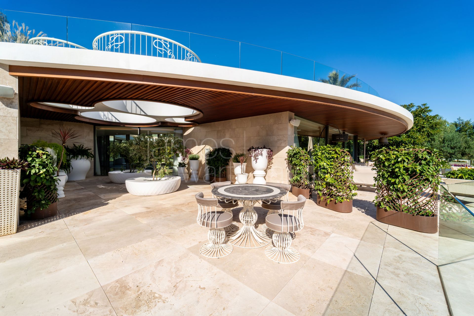 Villa Aquarius en La Reserva de Sotogrande – Privacidad, Vistas al Mar y Elegancia Atemporal en El Mirador