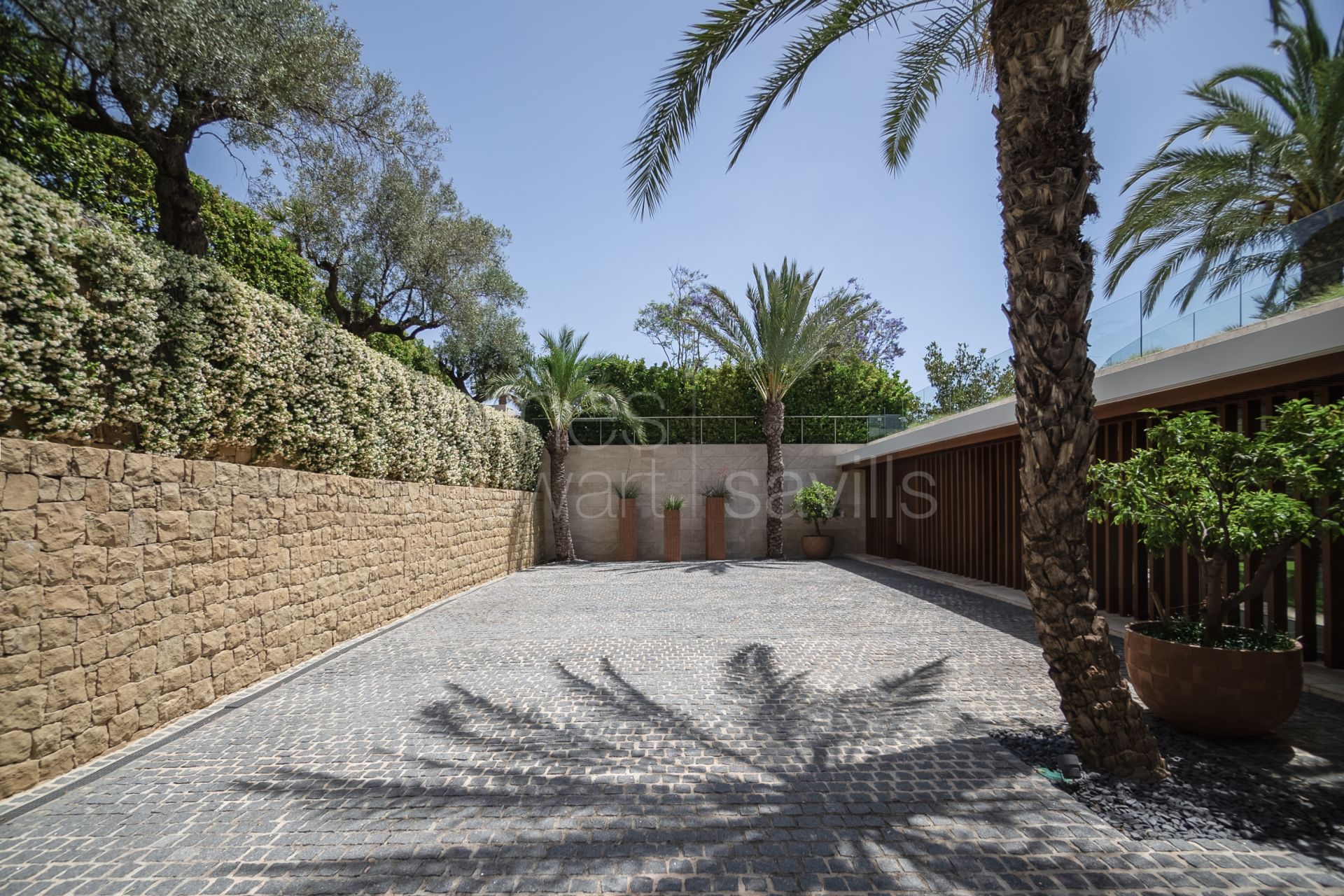 Villa Aquarius in La Reserva de Sotogrande – Privacy, Sea Views and Timeless Elegance in El Mirador