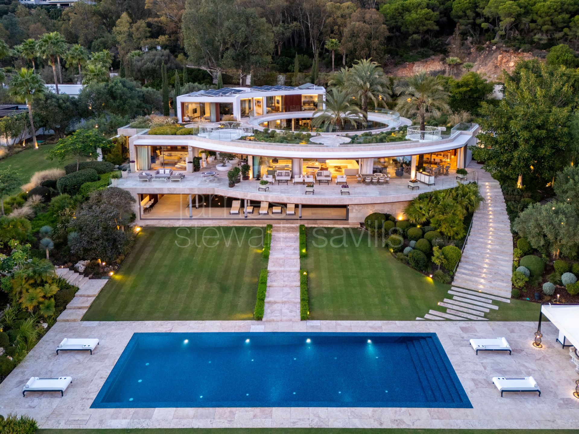 Villa Aquarius en La Reserva de Sotogrande – Privacidad, Vistas al Mar y Elegancia Atemporal en El Mirador