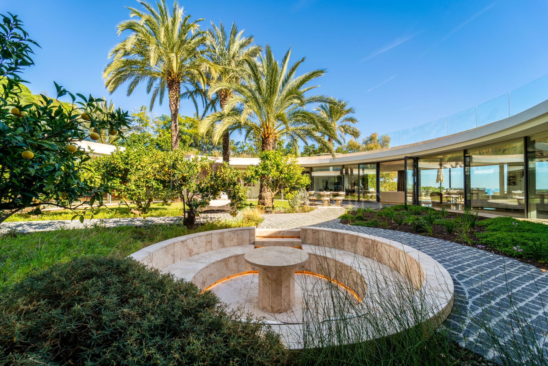 Villa Aquarius en La Reserva de Sotogrande – Privacidad, Vistas al Mar y Elegancia Atemporal en El Mirador